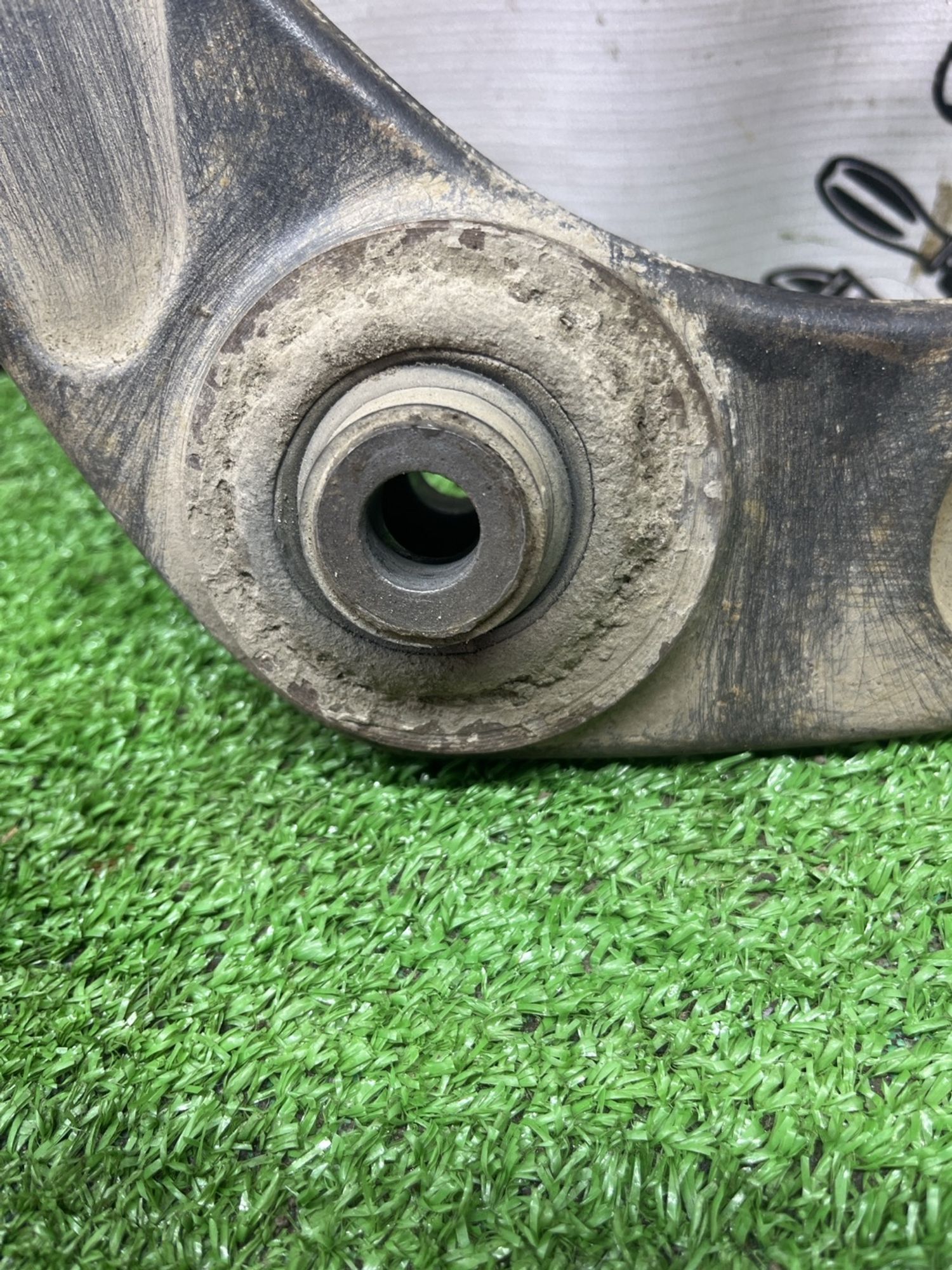 https://ycs.partsauto.market/partsauto-images/thmbs/userImages/cca1856e256b5441544f9aba03b424a6/part/0e8de261-e934-4522-a258-5d77b340eadc_1777886846211.jpg