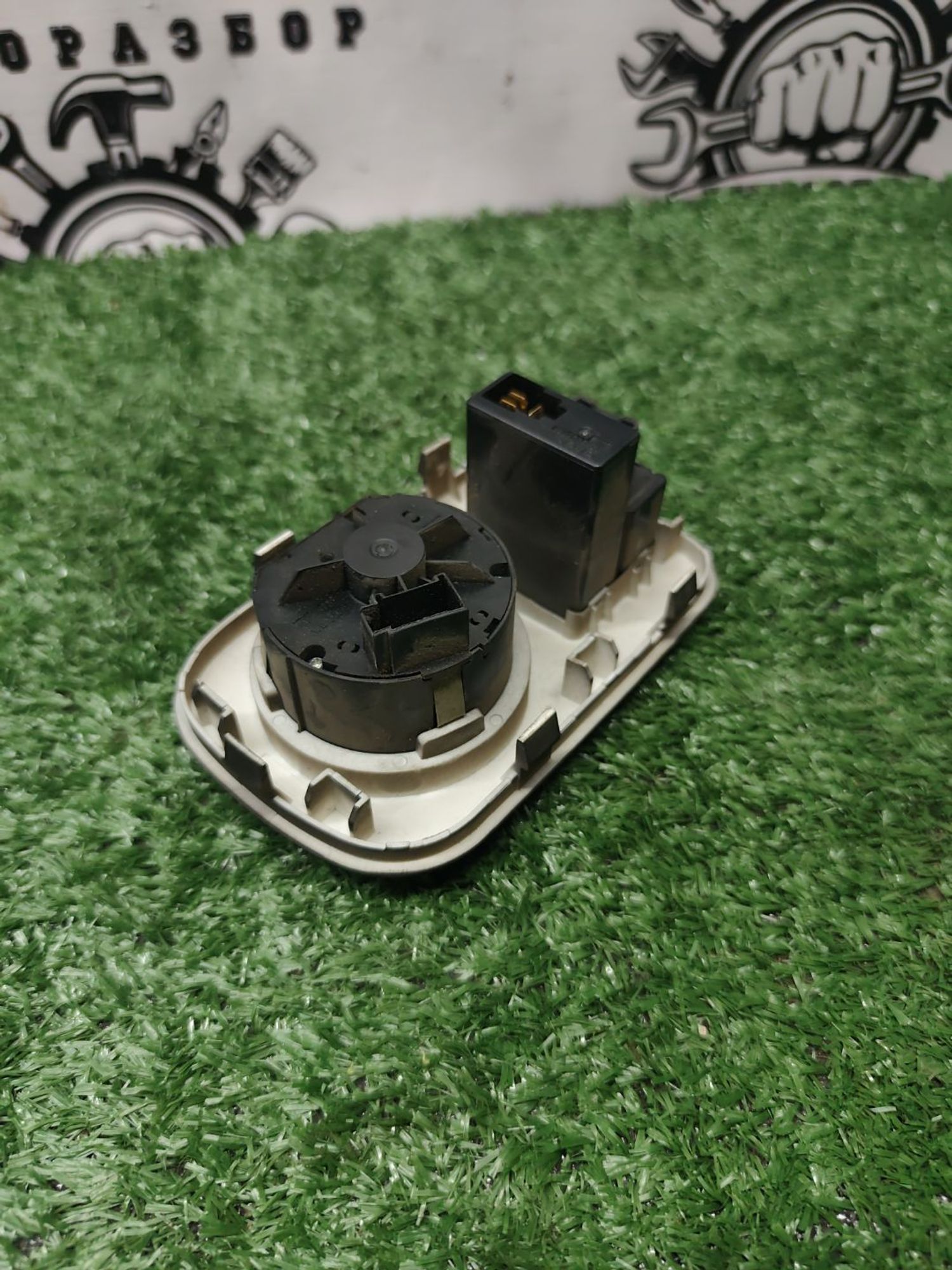https://ycs.partsauto.market/partsauto-images/thmbs/userImages/cca1856e256b5441544f9aba03b424a6/part/0ea6c09d-57f6-457e-82b5-0eda1766ede2_1781007662680.jpg