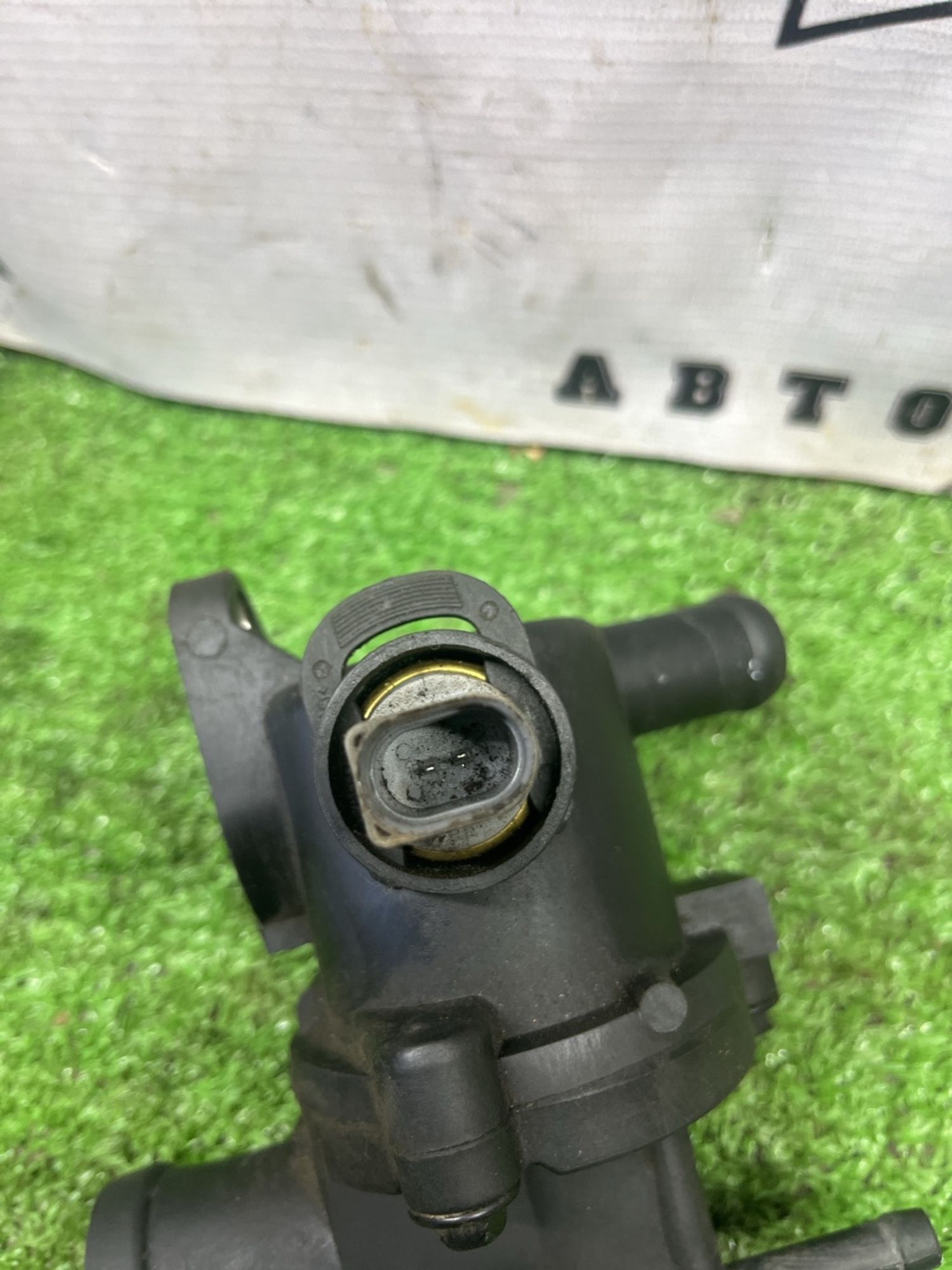 https://ycs.partsauto.market/partsauto-images/thmbs/userImages/cca1856e256b5441544f9aba03b424a6/part/0eb3df0b-194e-47b6-a721-85e5a61555f8_1777198967860.jpg