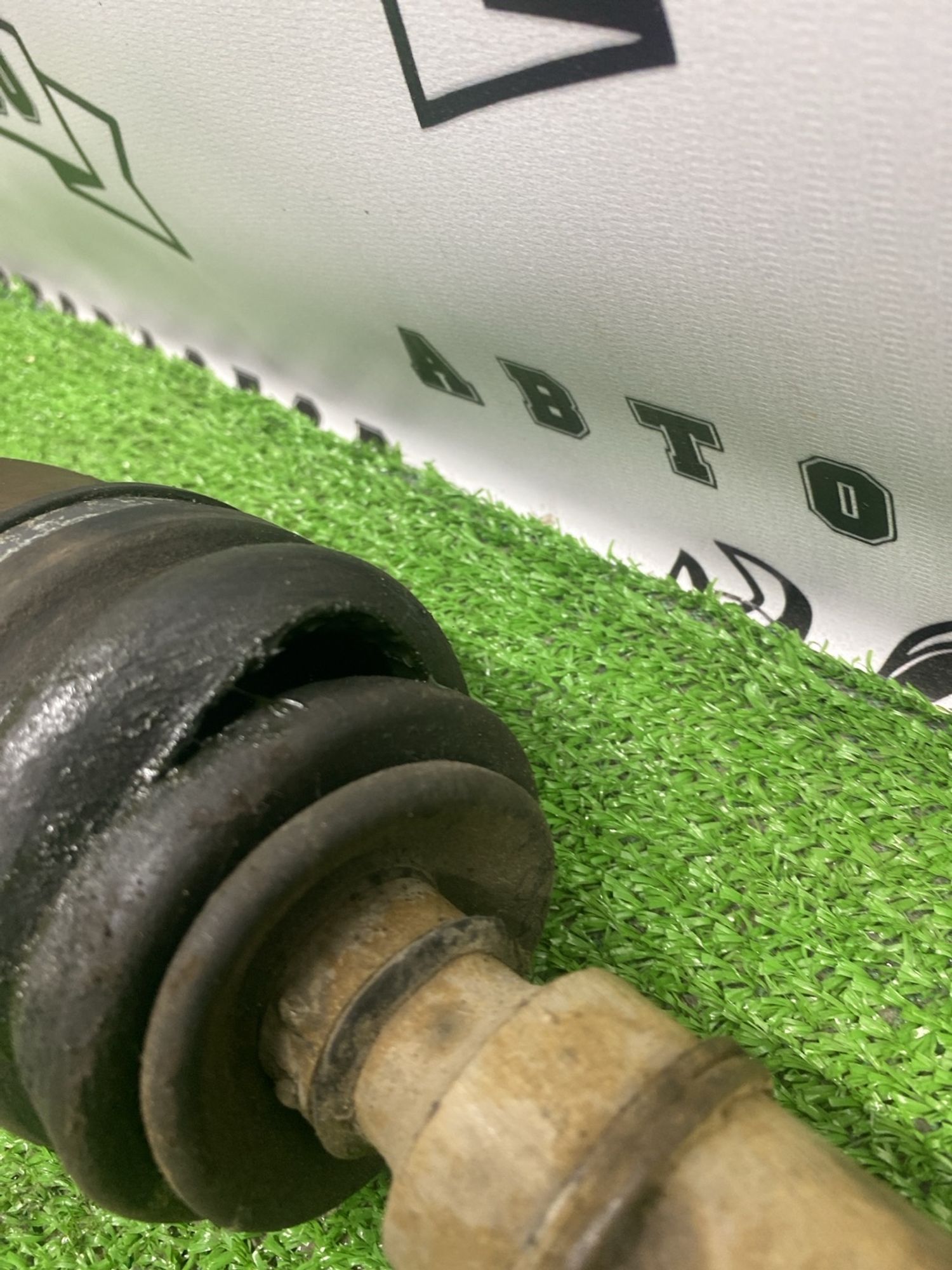 https://ycs.partsauto.market/partsauto-images/thmbs/userImages/cca1856e256b5441544f9aba03b424a6/part/0f3cc4ef-ec7c-4276-ad7b-5d53fe3396b1_1781510804430.jpg