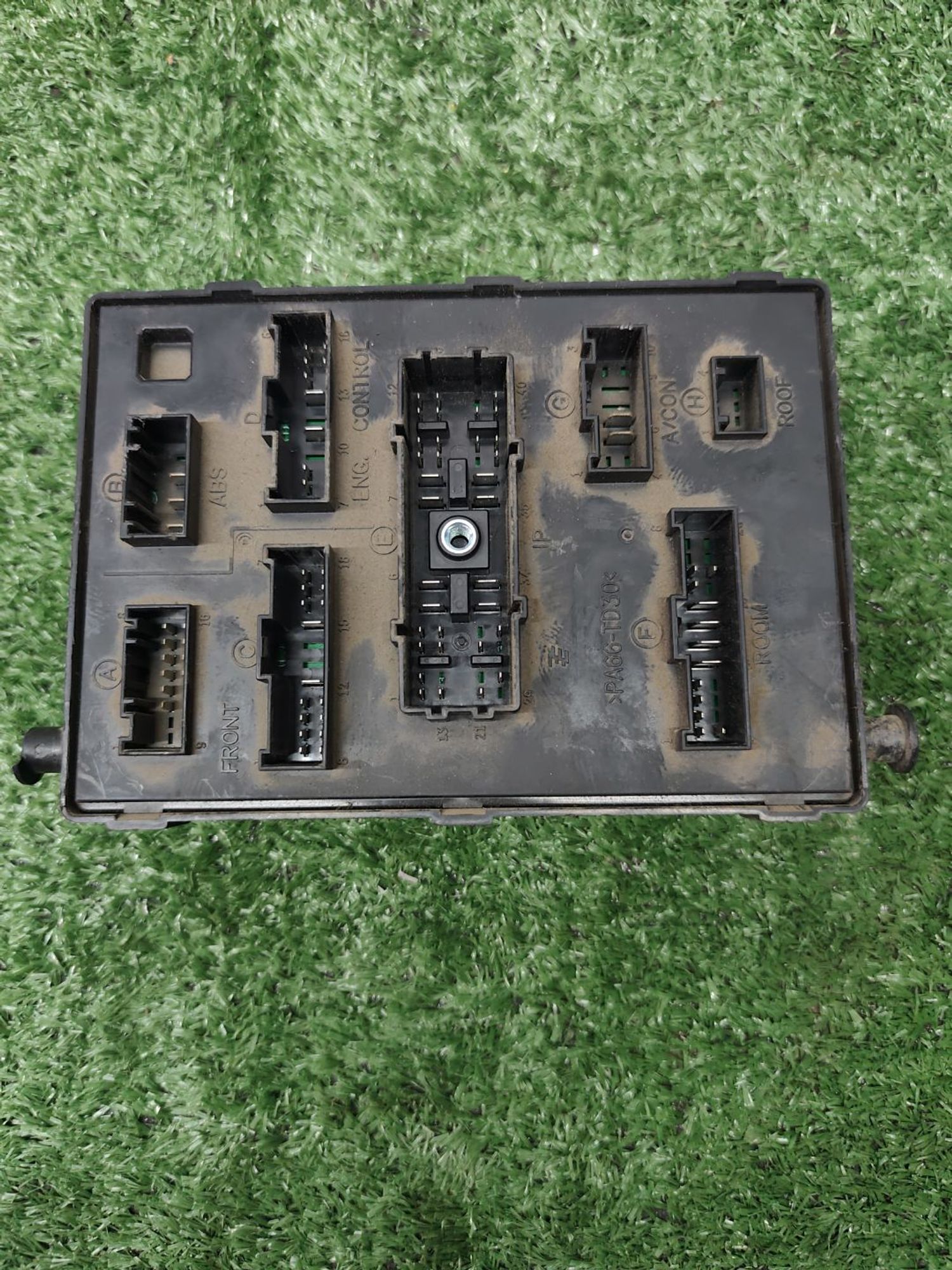https://ycs.partsauto.market/partsauto-images/thmbs/userImages/cca1856e256b5441544f9aba03b424a6/part/0fcb5998-9fe2-42af-a8d5-a65d43b0e1bd_1781005342021.jpg