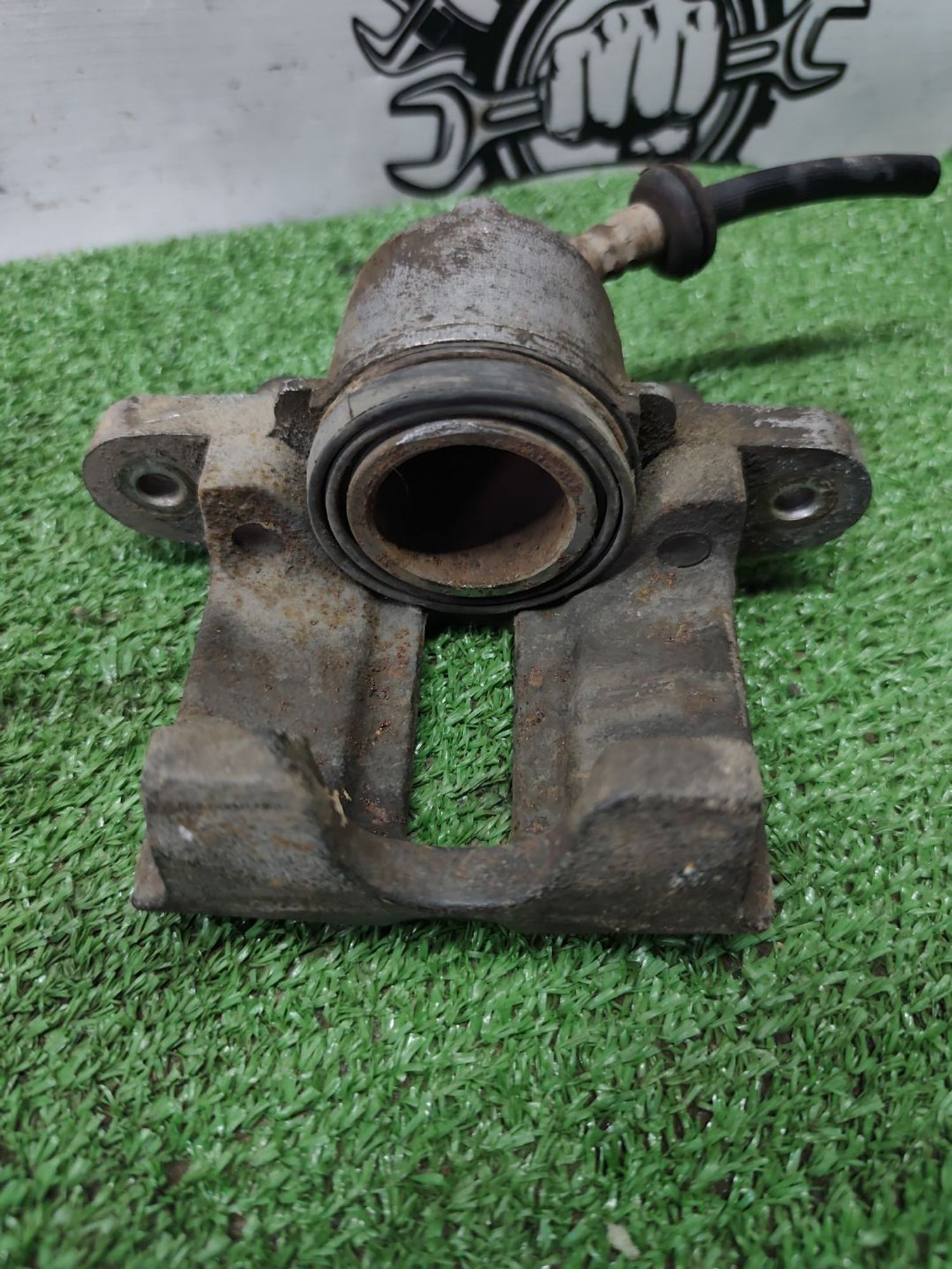 https://ycs.partsauto.market/partsauto-images/thmbs/userImages/cca1856e256b5441544f9aba03b424a6/part/1035861f-7c73-4068-b7dc-185ad697cc3a_1779871926222.jpg