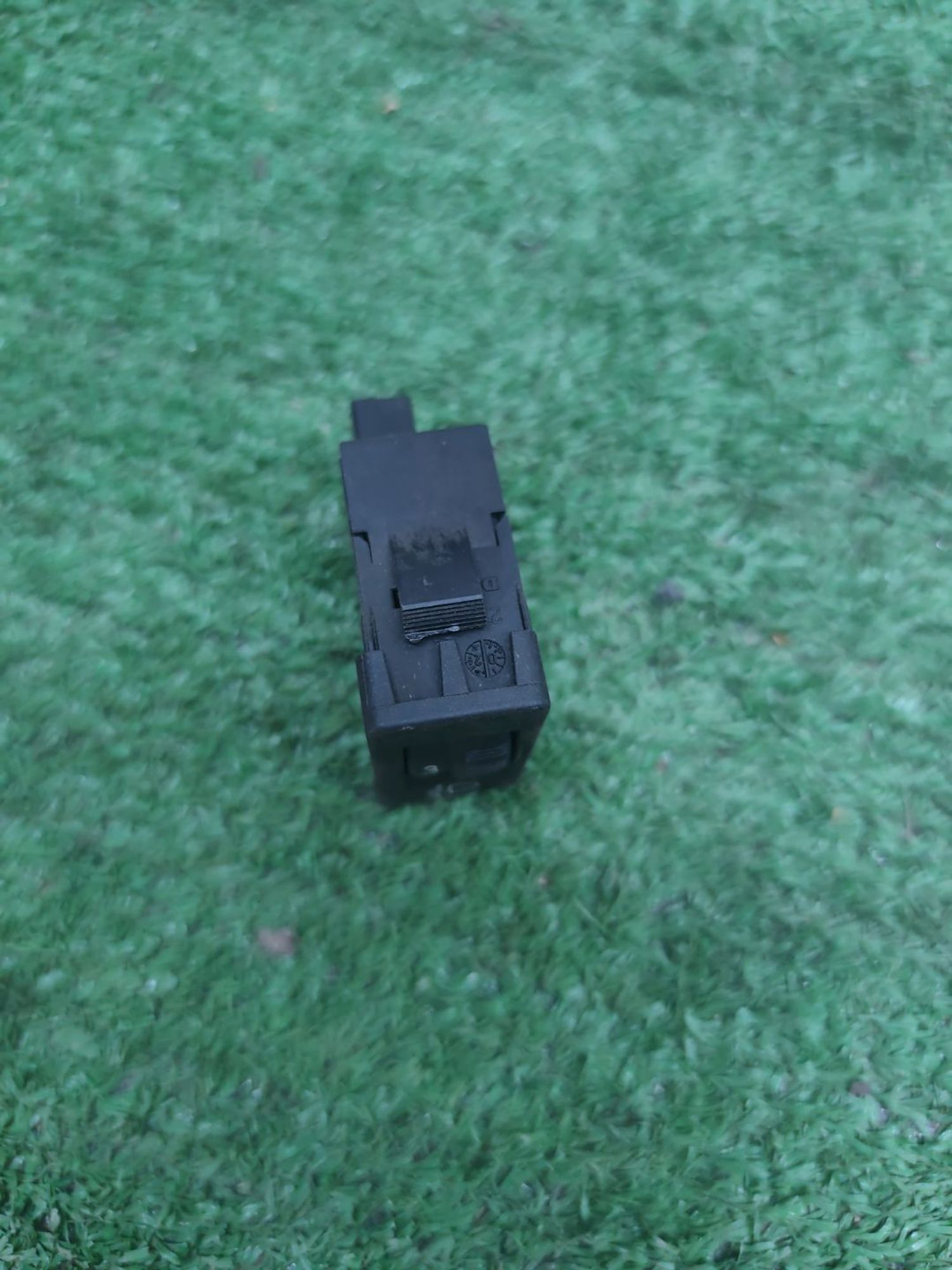 https://ycs.partsauto.market/partsauto-images/thmbs/userImages/cca1856e256b5441544f9aba03b424a6/part/1076ae91-a2fe-4e37-adc8-dddf3130fc09_1777787788136.jpg
