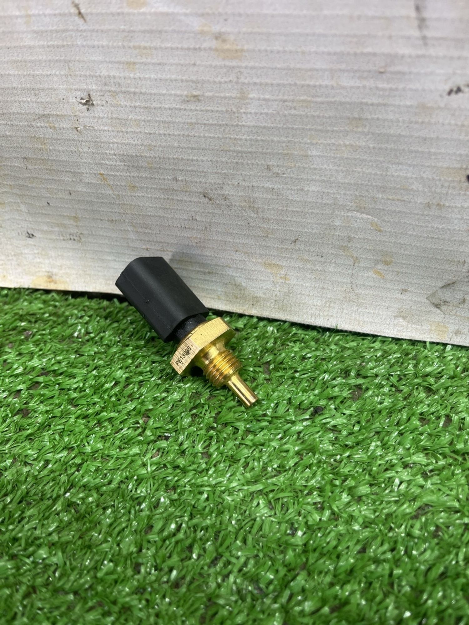 https://ycs.partsauto.market/partsauto-images/thmbs/userImages/cca1856e256b5441544f9aba03b424a6/part/10d37cd4-ed89-4bb1-babd-44112ee9103c_1774509488884.jpg