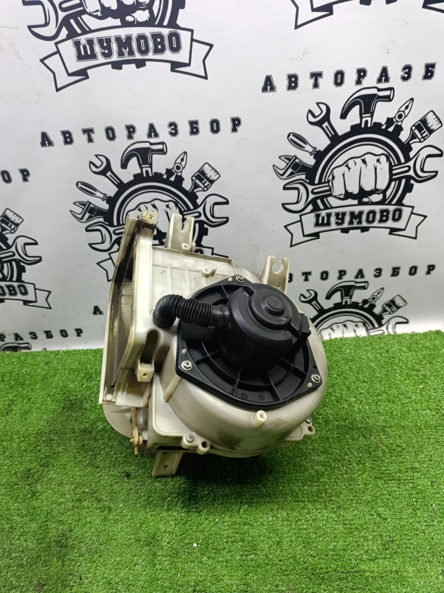 https://ycs.partsauto.market/partsauto-images/thmbs/userImages/cca1856e256b5441544f9aba03b424a6/part/11913752-463a-4420-92e8-c8146474c524_1789469125473.jpg