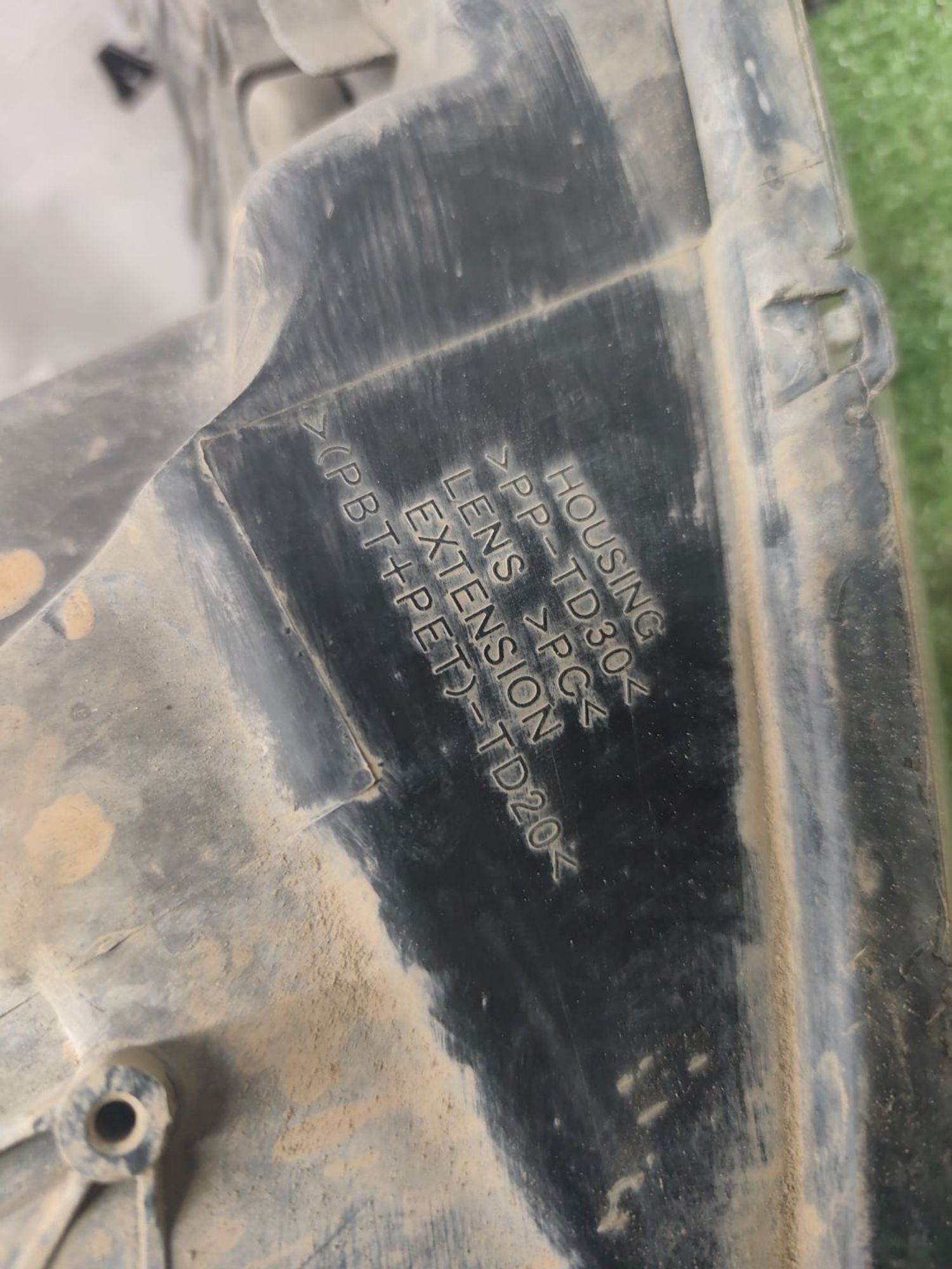 https://ycs.partsauto.market/partsauto-images/thmbs/userImages/cca1856e256b5441544f9aba03b424a6/part/130427de-a370-4f95-a71d-707a9b72ceaa_1779270795851.jpg