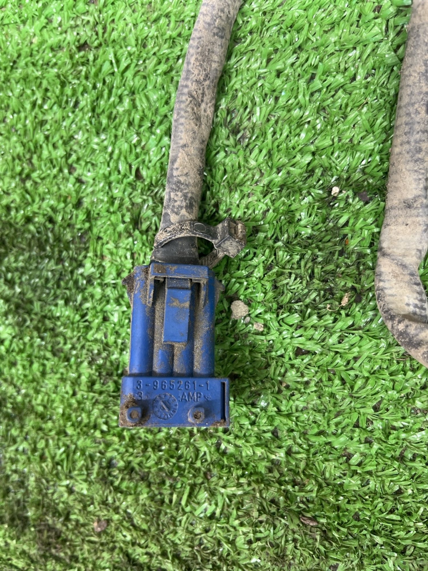 https://ycs.partsauto.market/partsauto-images/thmbs/userImages/cca1856e256b5441544f9aba03b424a6/part/13534321-a502-4cfa-90c9-9eef67f7a642_1778048777617.jpg