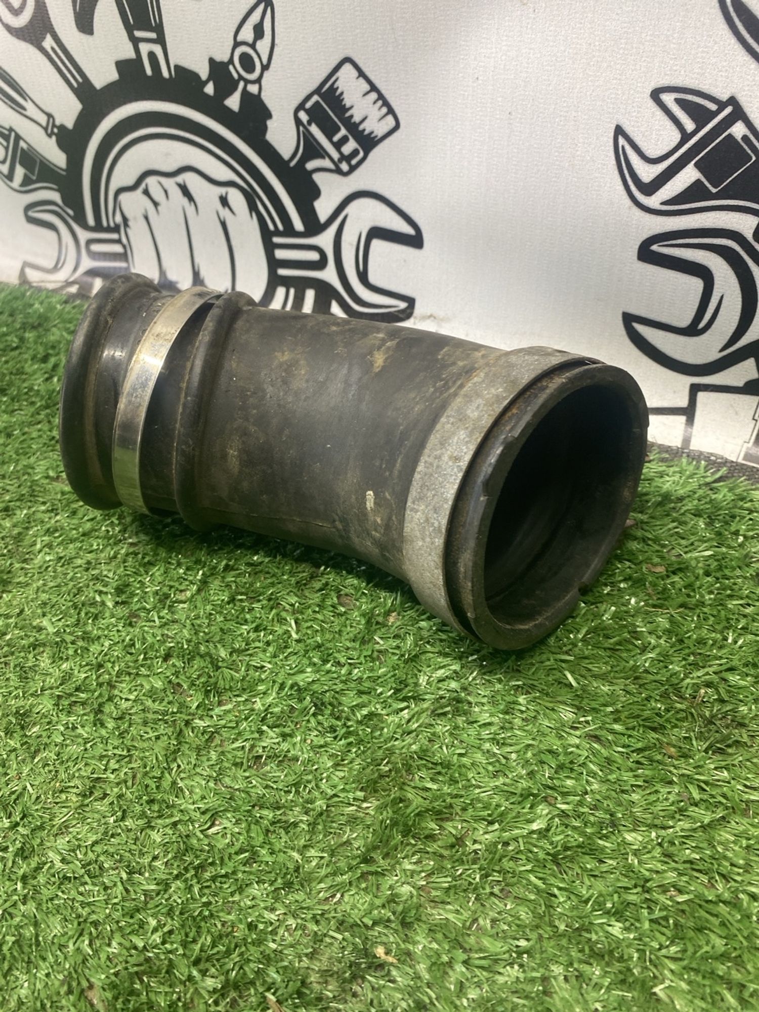 https://ycs.partsauto.market/partsauto-images/thmbs/userImages/cca1856e256b5441544f9aba03b424a6/part/13aa23db-1d71-4360-b6bc-3731c349c278_1785234247256.jpg