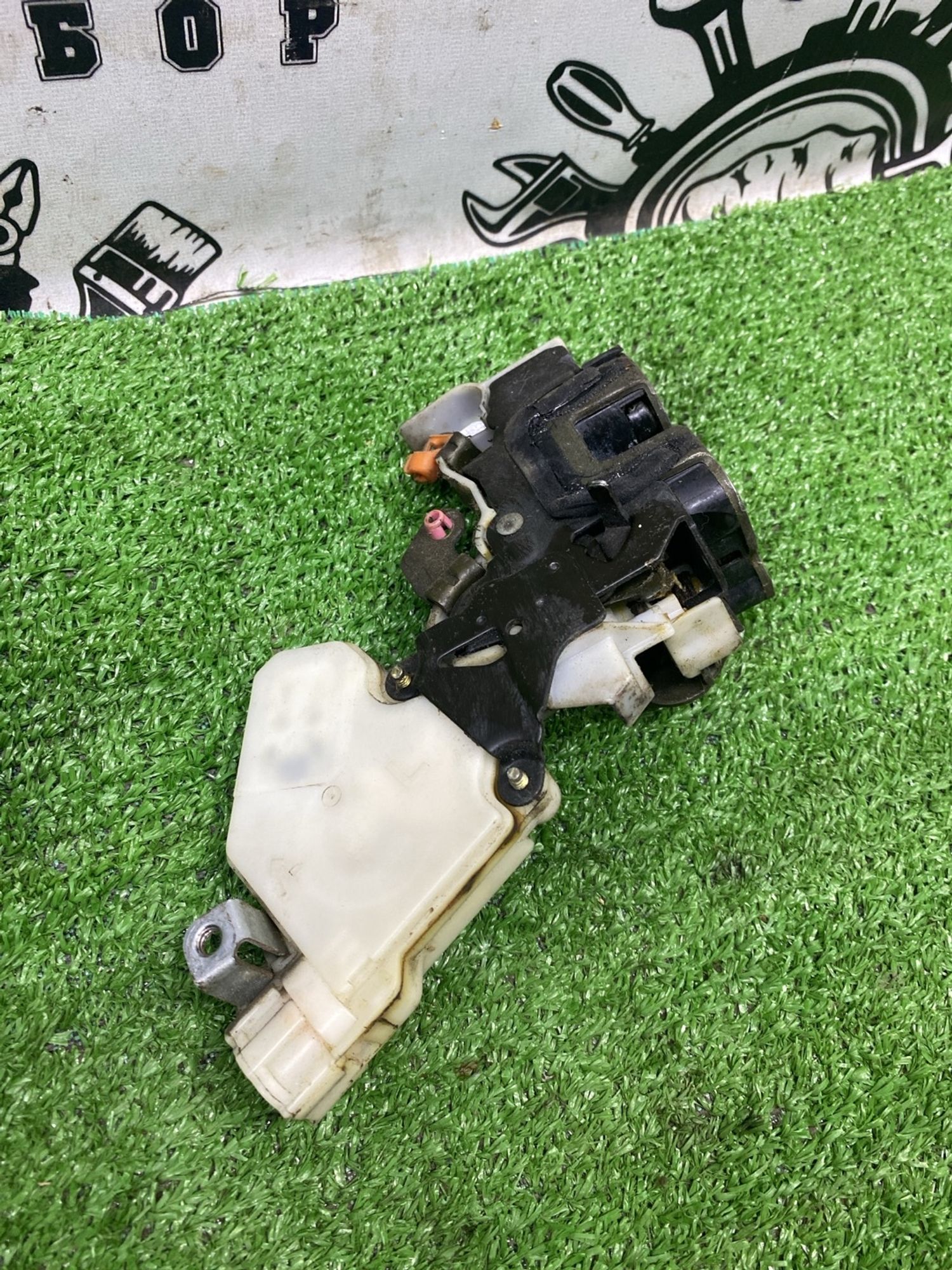 https://ycs.partsauto.market/partsauto-images/thmbs/userImages/cca1856e256b5441544f9aba03b424a6/part/140b2158-05b0-4892-9b0a-cf7c056618a6_1789377372090.jpg