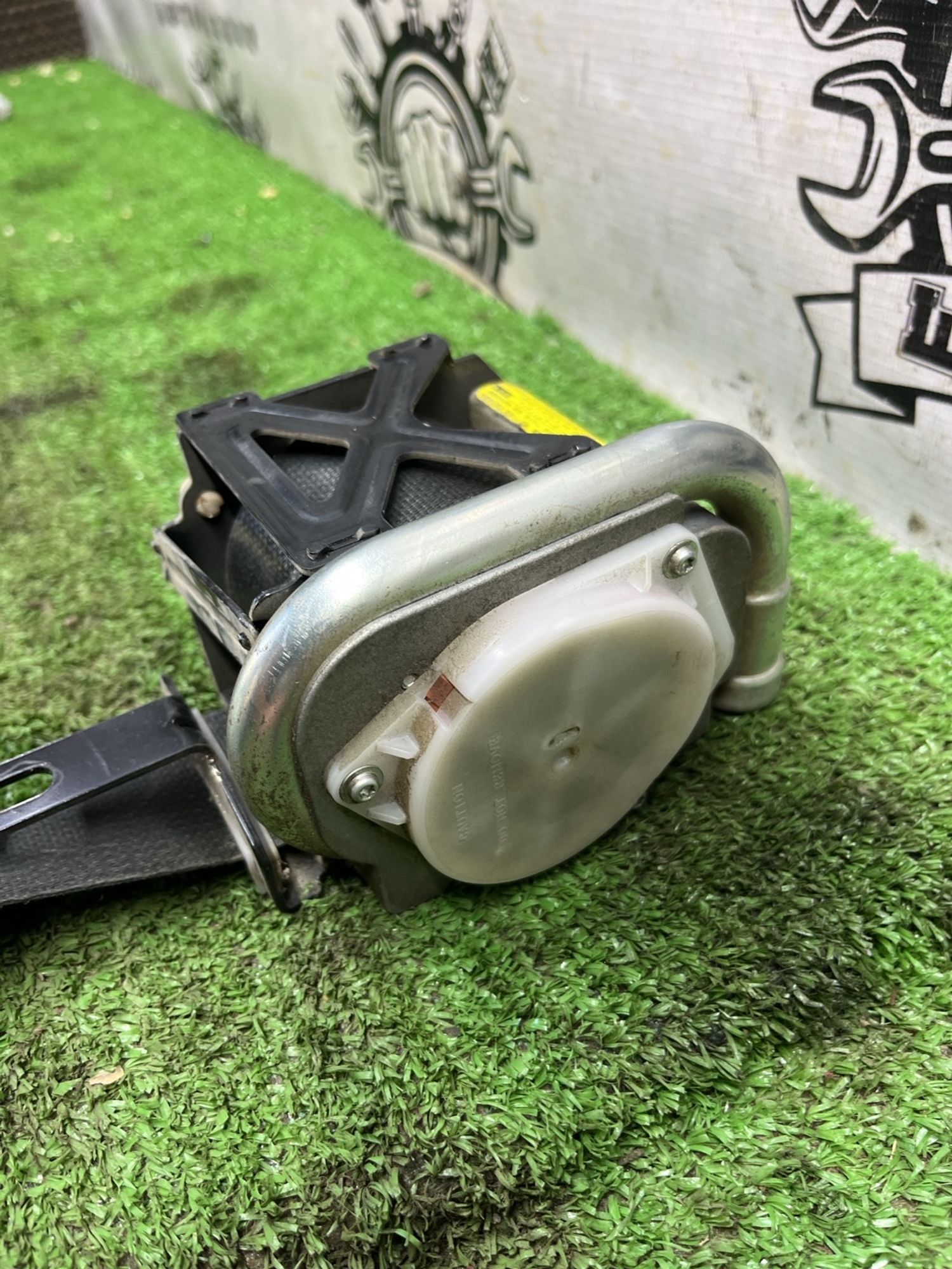 https://ycs.partsauto.market/partsauto-images/thmbs/userImages/cca1856e256b5441544f9aba03b424a6/part/140d79a0-a76d-4e7a-a9e7-a1d3ee4cb189_1779537887796.jpg