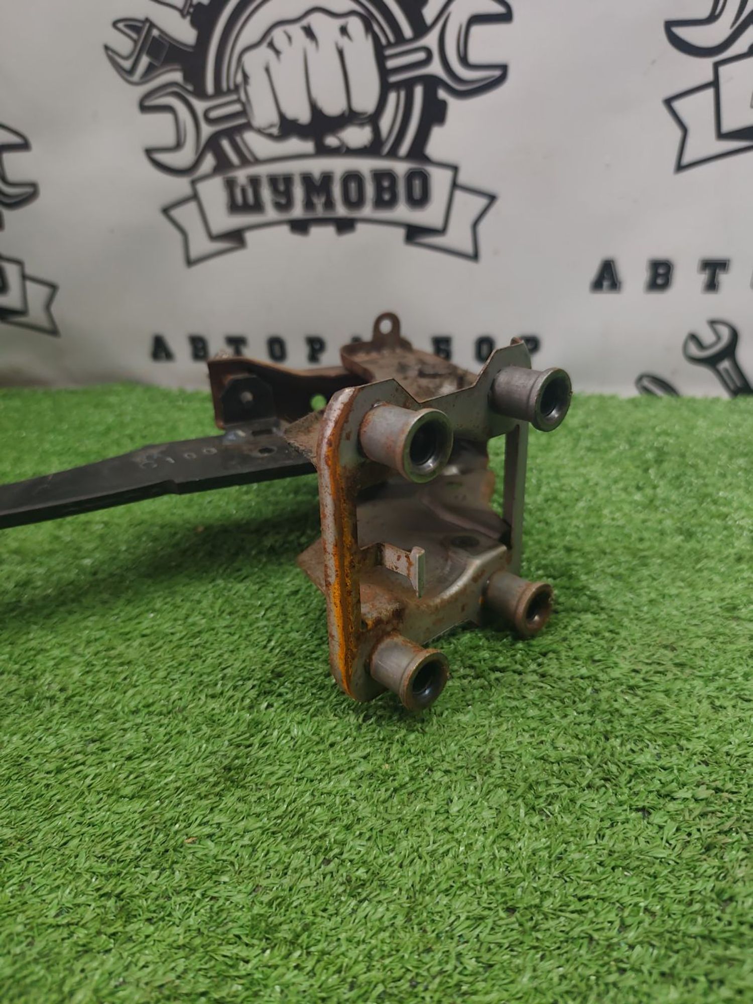 https://ycs.partsauto.market/partsauto-images/thmbs/userImages/cca1856e256b5441544f9aba03b424a6/part/14f76954-c6c7-468b-91b2-c7306dbb9fc3_1785741754297.jpg