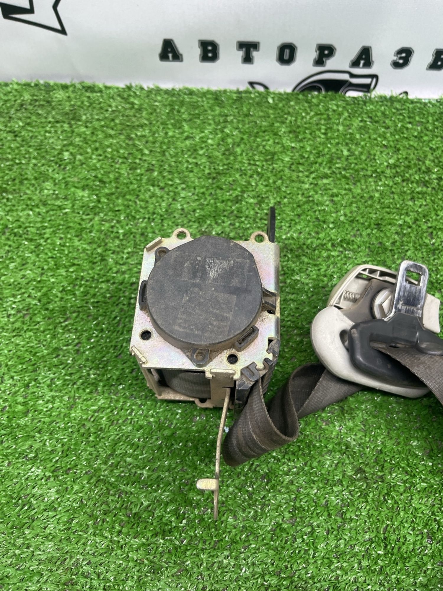 https://ycs.partsauto.market/partsauto-images/thmbs/userImages/cca1856e256b5441544f9aba03b424a6/part/15b24da0-ecca-4d62-afce-ec41937fd807_1781087933331.jpg
