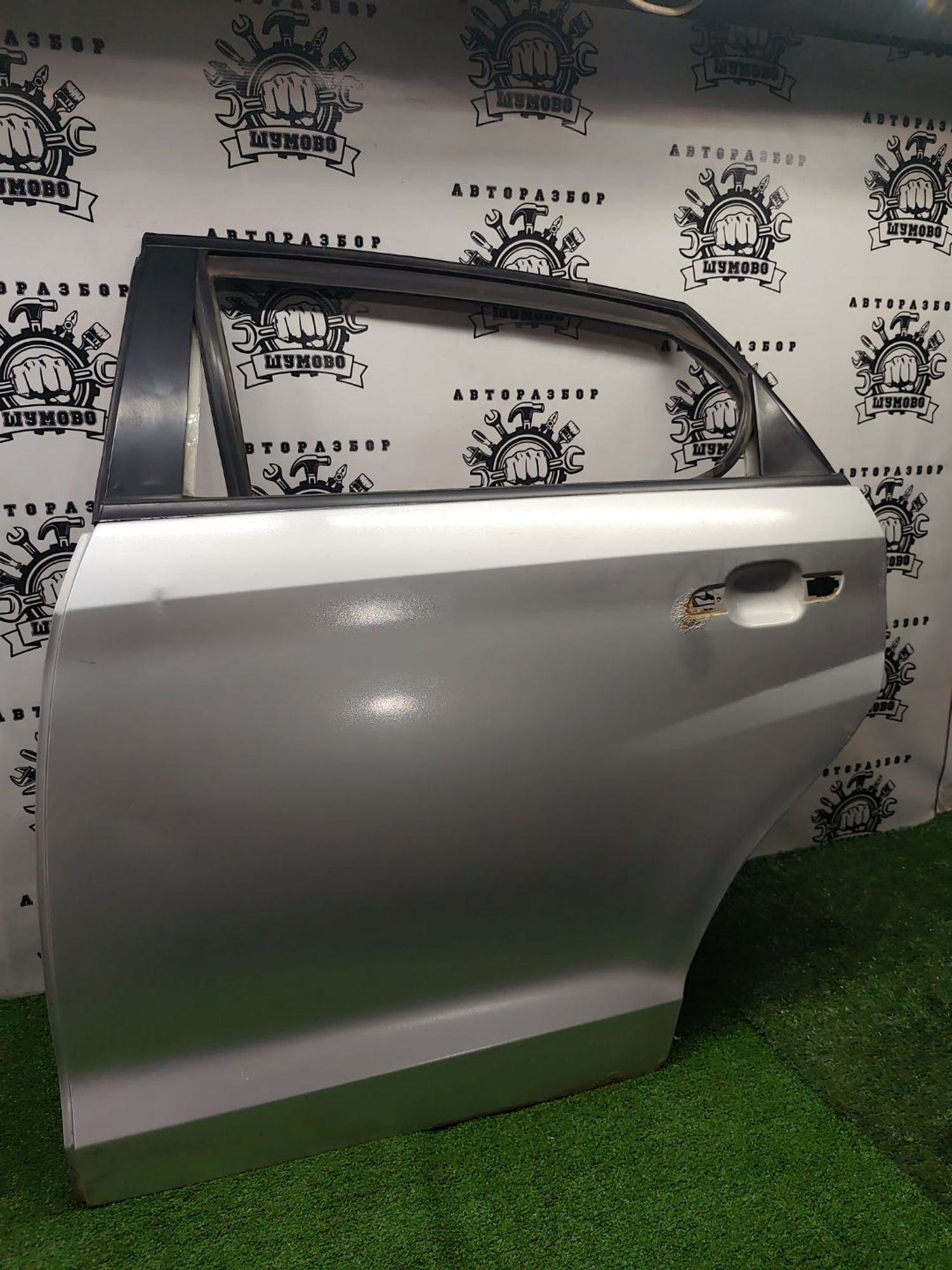 https://ycs.partsauto.market/partsauto-images/thmbs/userImages/cca1856e256b5441544f9aba03b424a6/part/16e3b405-ef33-4f5a-aa28-fb860b5059c6_1781008254501.jpg