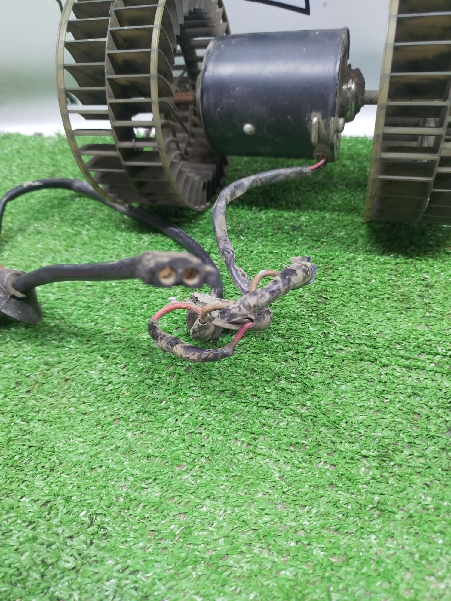 https://ycs.partsauto.market/partsauto-images/thmbs/userImages/cca1856e256b5441544f9aba03b424a6/part/16ef4ee6-549c-4d7c-810b-532ef89d9143_1784522489607.jpg