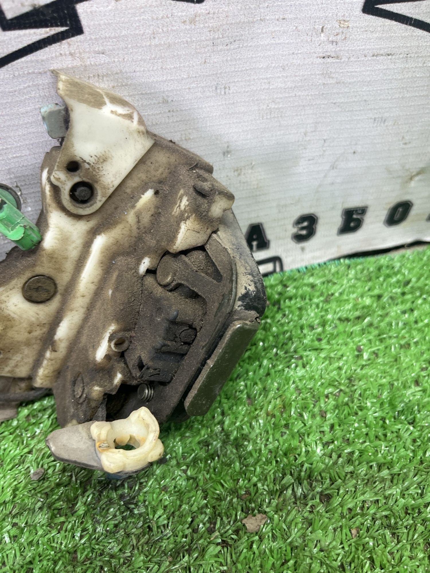 https://ycs.partsauto.market/partsauto-images/thmbs/userImages/cca1856e256b5441544f9aba03b424a6/part/1701900b-51af-4957-a3e6-a151cd4c850a_1778233646193.jpg