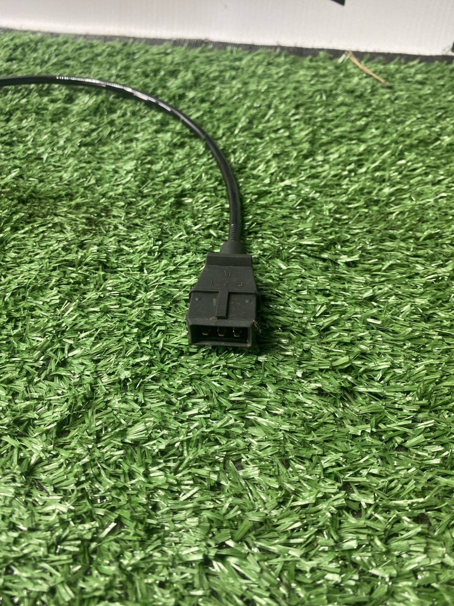 https://ycs.partsauto.market/partsauto-images/thmbs/userImages/cca1856e256b5441544f9aba03b424a6/part/1863713d-9854-4a39-b852-e79923899608_1781087756547.jpg