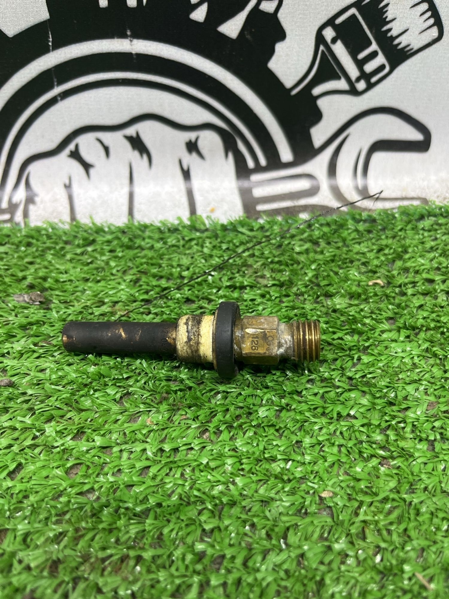 https://ycs.partsauto.market/partsauto-images/thmbs/userImages/cca1856e256b5441544f9aba03b424a6/part/1872877b-84db-4d4e-876a-3ccc31298c74_1784264915642.jpg