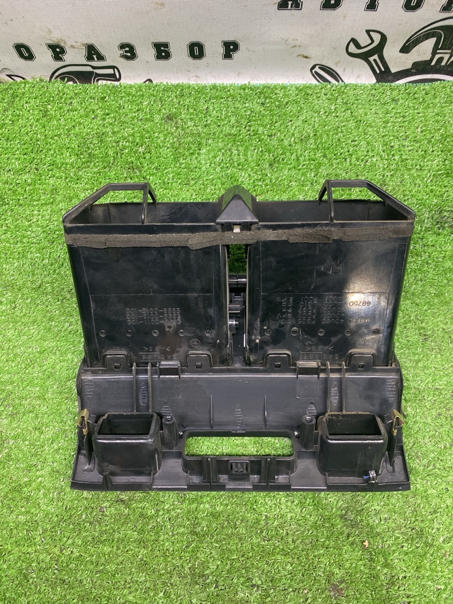 https://ycs.partsauto.market/partsauto-images/thmbs/userImages/cca1856e256b5441544f9aba03b424a6/part/18d8573f-0343-43af-8790-a8125e7dea48_1789375752977.jpg