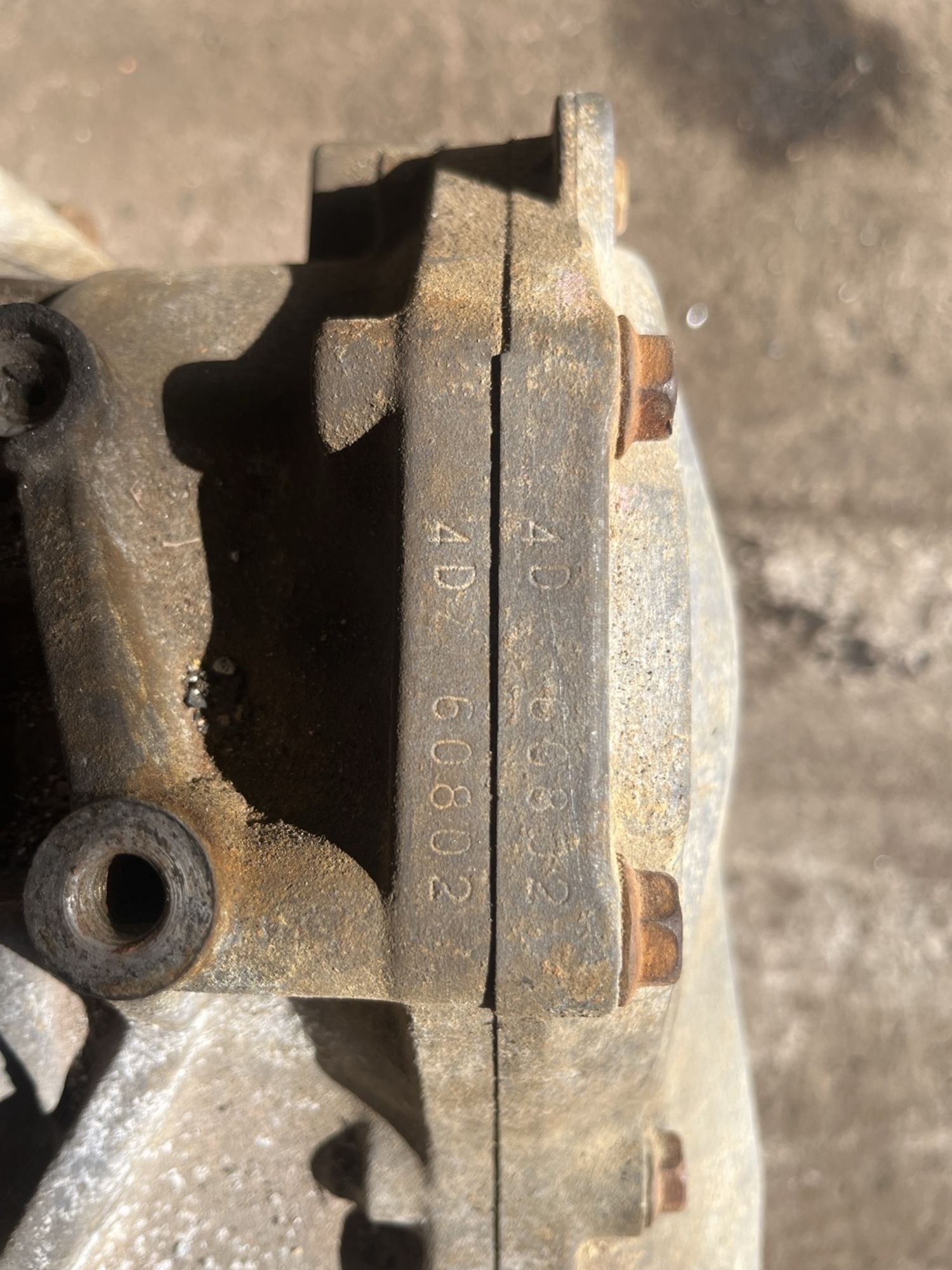 https://ycs.partsauto.market/partsauto-images/thmbs/userImages/cca1856e256b5441544f9aba03b424a6/part/1972f552-7e57-48ab-ad76-d04f9db39fb6_1778734151206.jpg