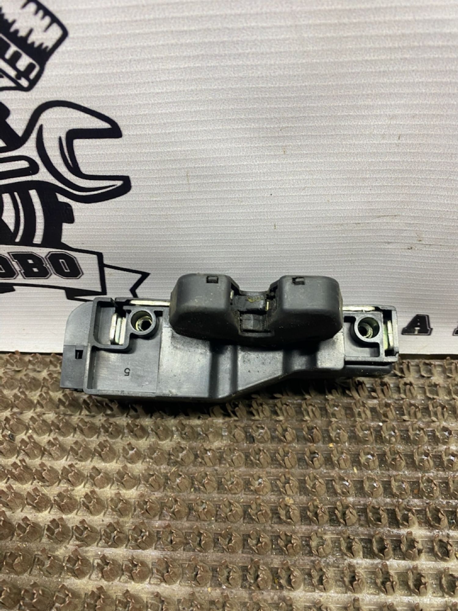 https://ycs.partsauto.market/partsauto-images/thmbs/userImages/cca1856e256b5441544f9aba03b424a6/part/1a72b719-21b8-46c7-89b2-6e1cfb53ad4e_1746992490350.jpg