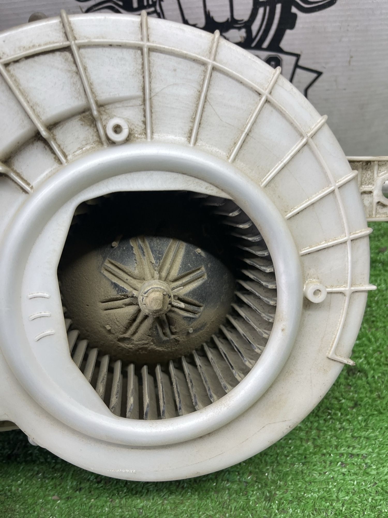 https://ycs.partsauto.market/partsauto-images/thmbs/userImages/cca1856e256b5441544f9aba03b424a6/part/1b526d46-5b2b-463d-a12e-189974b87499_1775641272159.jpg
