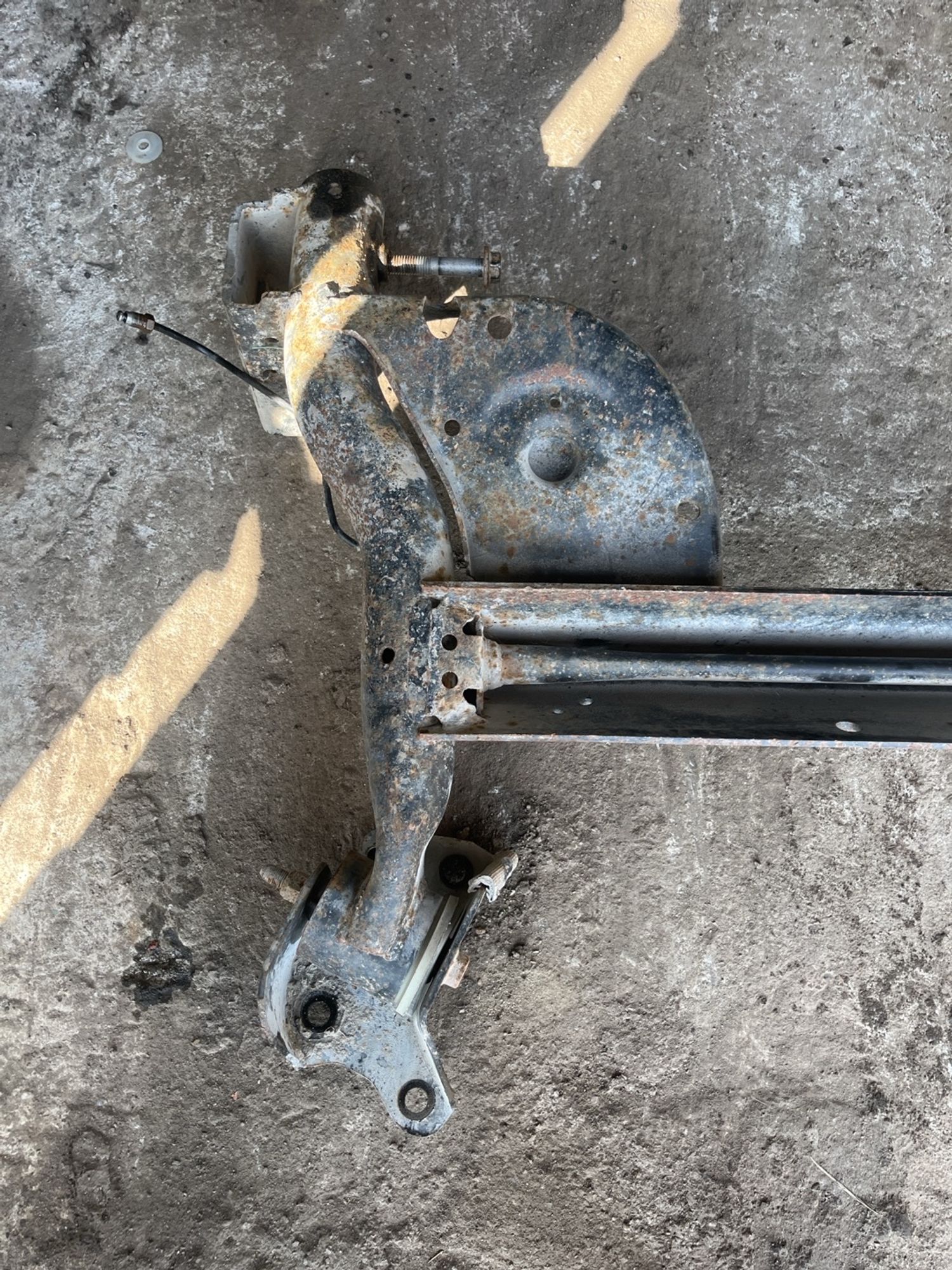 https://ycs.partsauto.market/partsauto-images/thmbs/userImages/cca1856e256b5441544f9aba03b424a6/part/1b99ea79-389a-4b22-b5f4-9c02cbf66a5a_1774505927953.jpg
