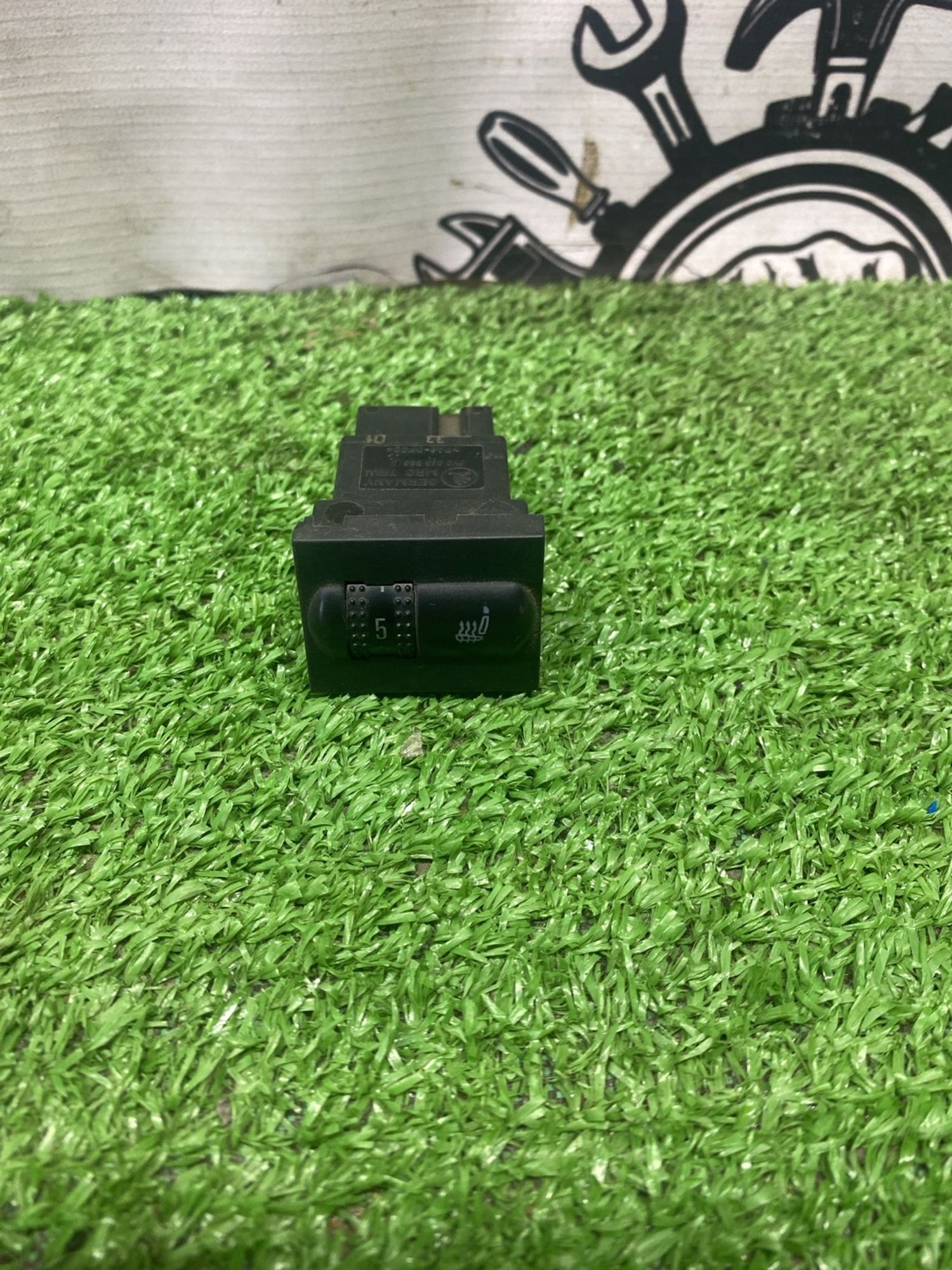 https://ycs.partsauto.market/partsauto-images/thmbs/userImages/cca1856e256b5441544f9aba03b424a6/part/1bd03ba0-37bf-49d7-9a08-ef65f1508ace_1777277080644.jpg