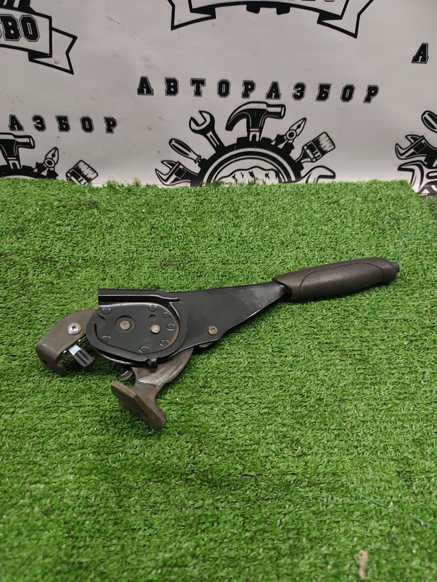 https://ycs.partsauto.market/partsauto-images/thmbs/userImages/cca1856e256b5441544f9aba03b424a6/part/1bf81343-edbe-40ef-8f35-36de14885025_1787222578843.jpg