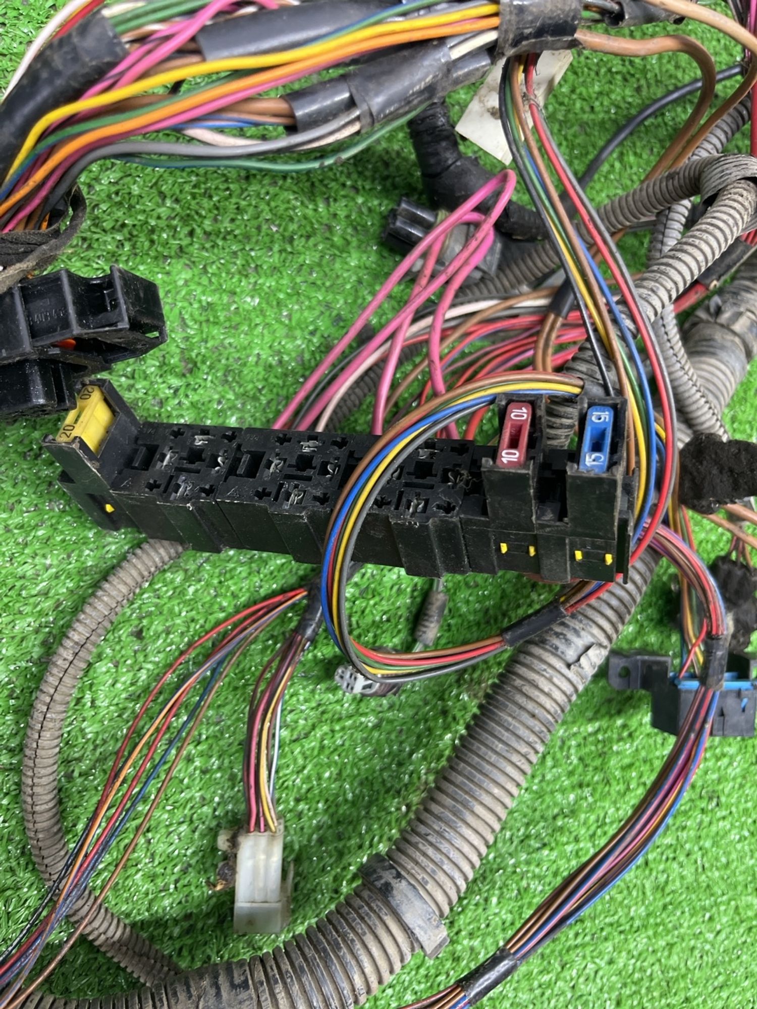 https://ycs.partsauto.market/partsauto-images/thmbs/userImages/cca1856e256b5441544f9aba03b424a6/part/1cb5e456-e712-4b93-b0a9-e3bc3898294c_1781606410289.jpg