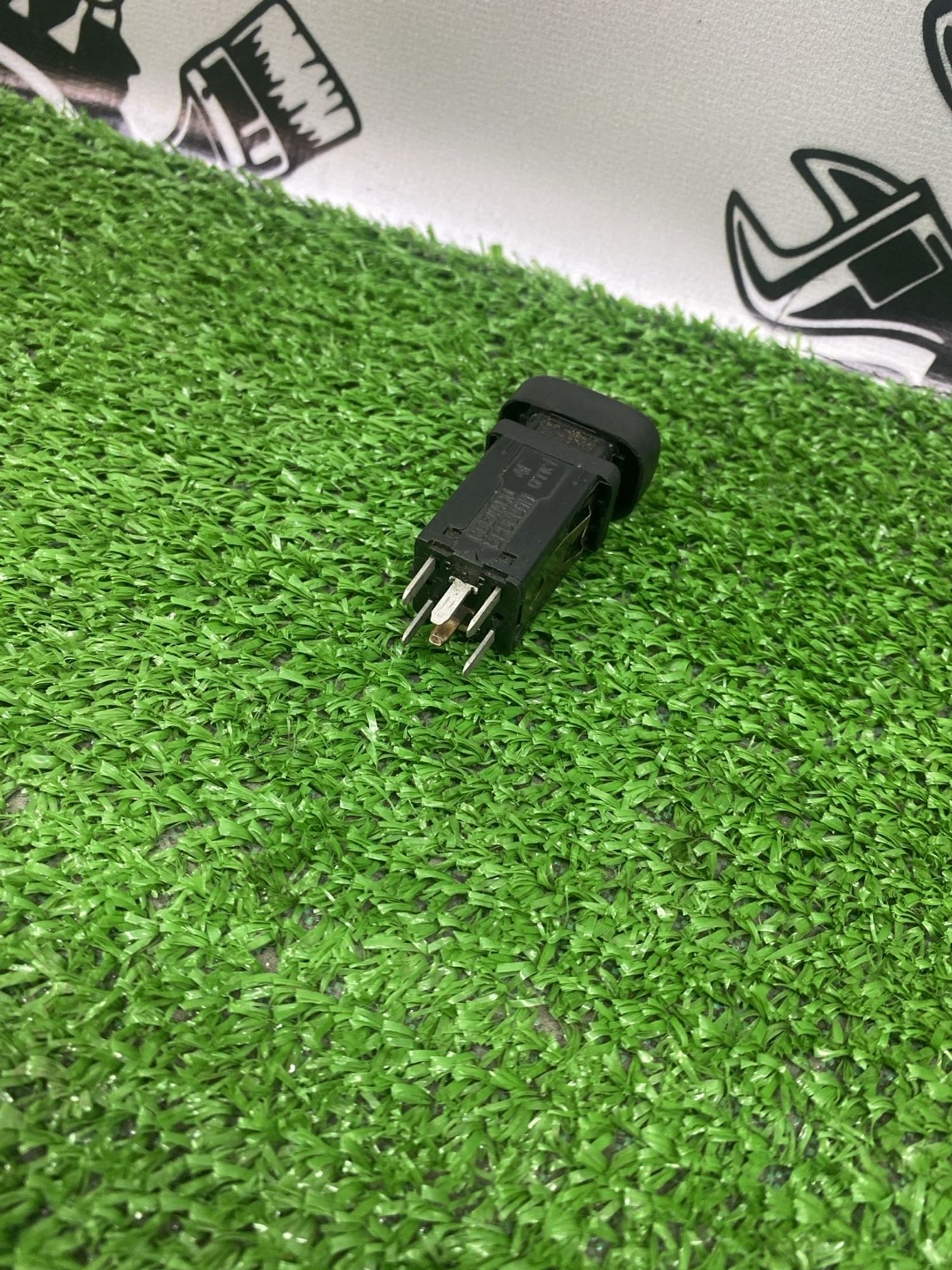 https://ycs.partsauto.market/partsauto-images/thmbs/userImages/cca1856e256b5441544f9aba03b424a6/part/1d86850e-6fca-462c-81f2-f148968b2afc_1781506864117.jpg