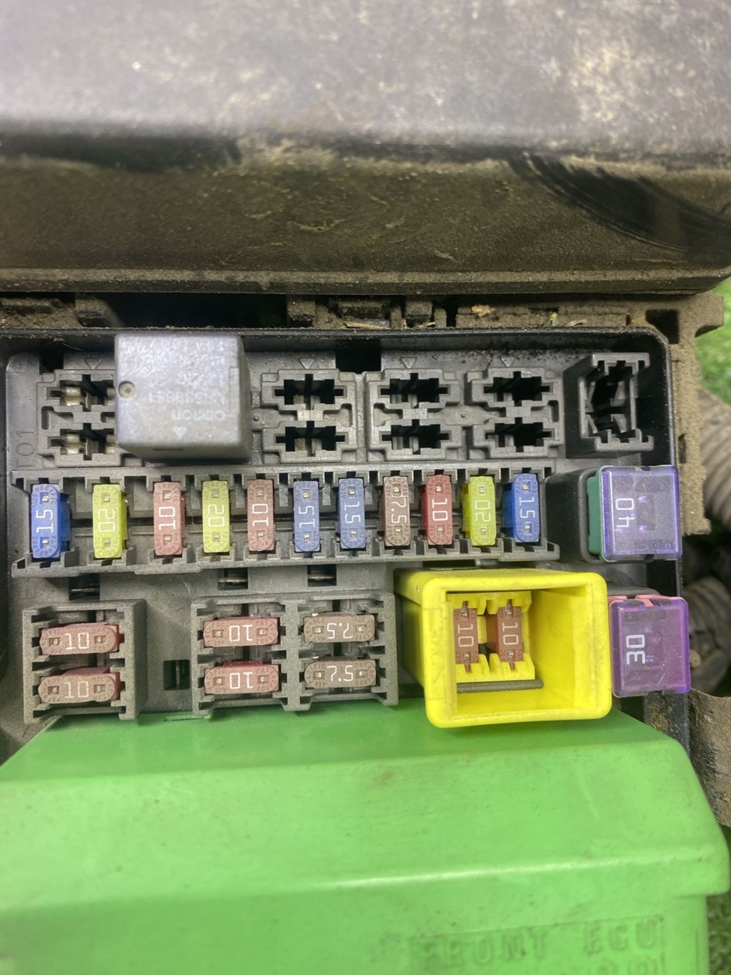 https://ycs.partsauto.market/partsauto-images/thmbs/userImages/cca1856e256b5441544f9aba03b424a6/part/1e19e0b7-30fe-49e6-bb5d-993a2fc2632b_1780216808171.jpg