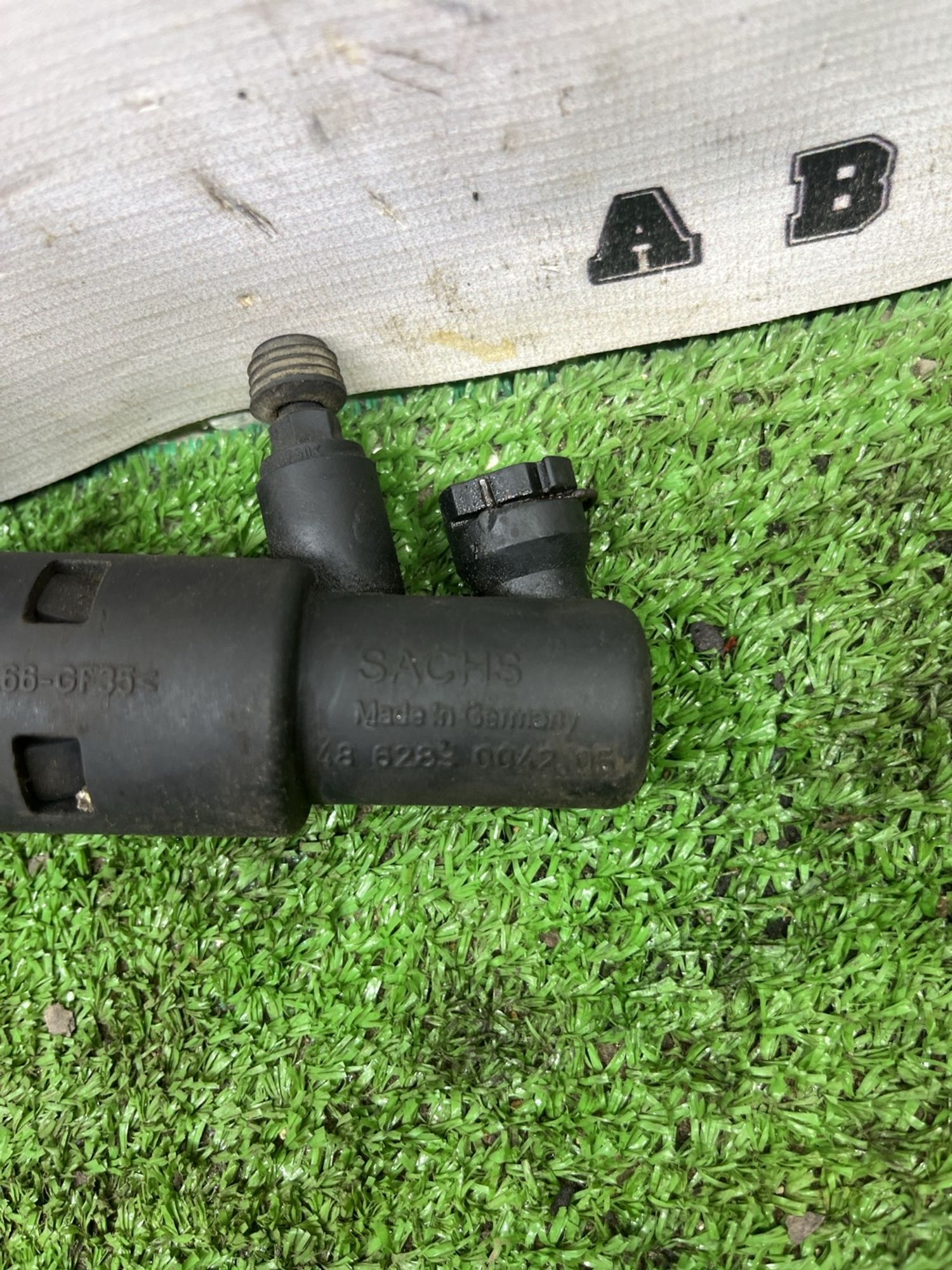 https://ycs.partsauto.market/partsauto-images/thmbs/userImages/cca1856e256b5441544f9aba03b424a6/part/1e229b46-d4b4-4090-a92f-a0ec875fdce0_1779096089729.jpg