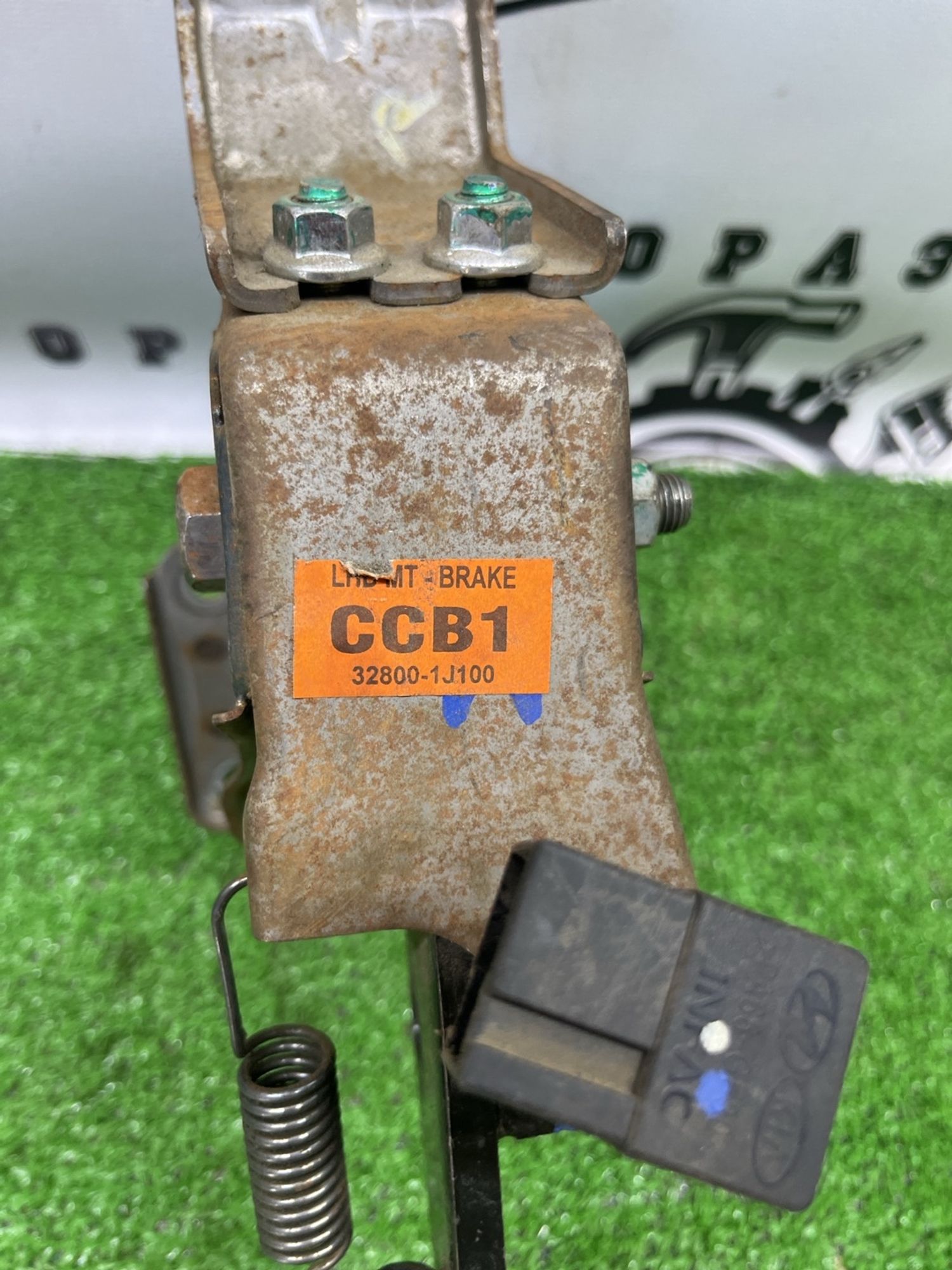 https://ycs.partsauto.market/partsauto-images/thmbs/userImages/cca1856e256b5441544f9aba03b424a6/part/1ebe55bf-b395-48d4-86b9-a85c86921799_1782800494849.jpg