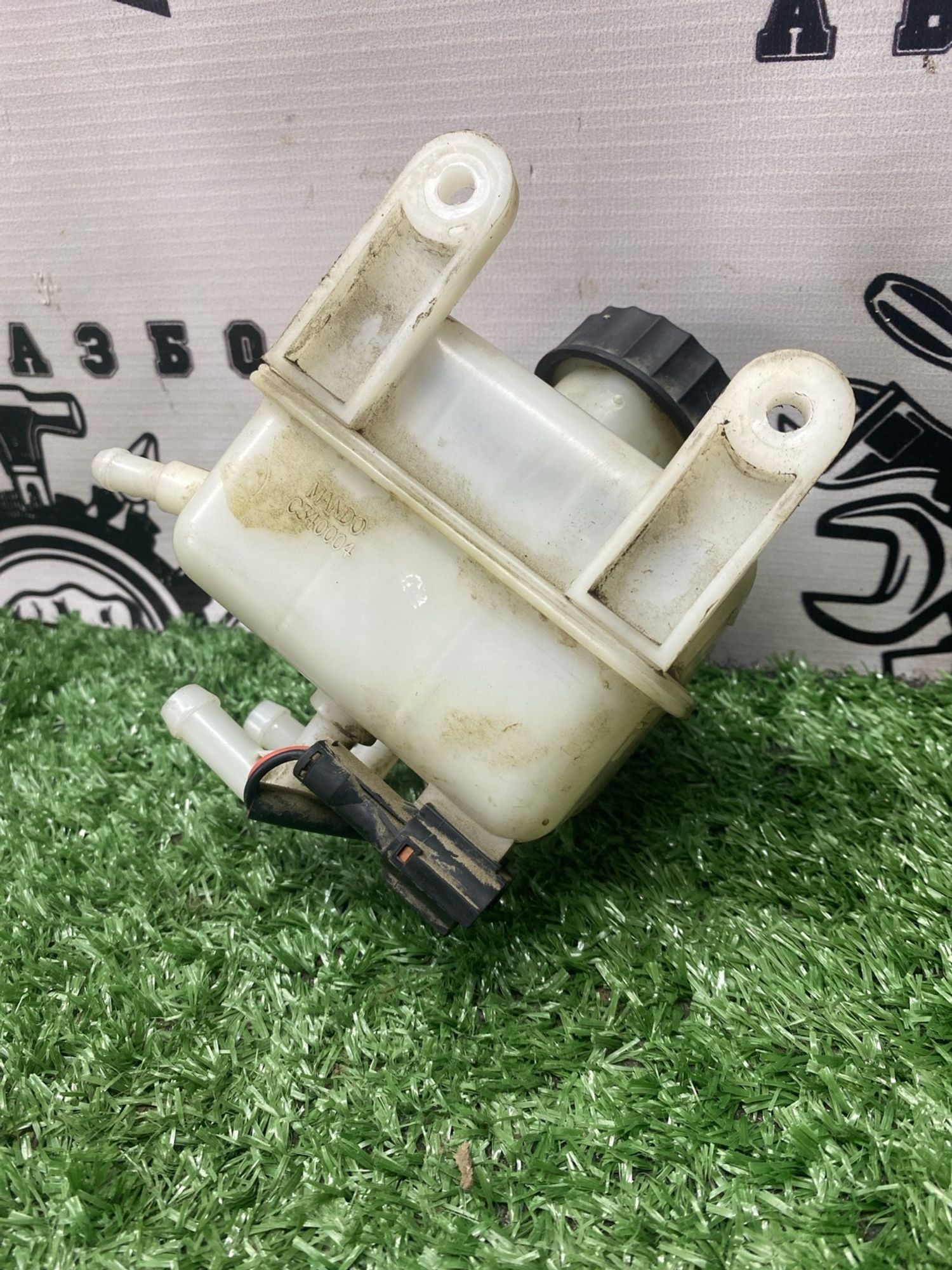 https://ycs.partsauto.market/partsauto-images/thmbs/userImages/cca1856e256b5441544f9aba03b424a6/part/1ed1404a-95da-4c73-a19d-8edb4f6f7f91_1780912884962.jpg