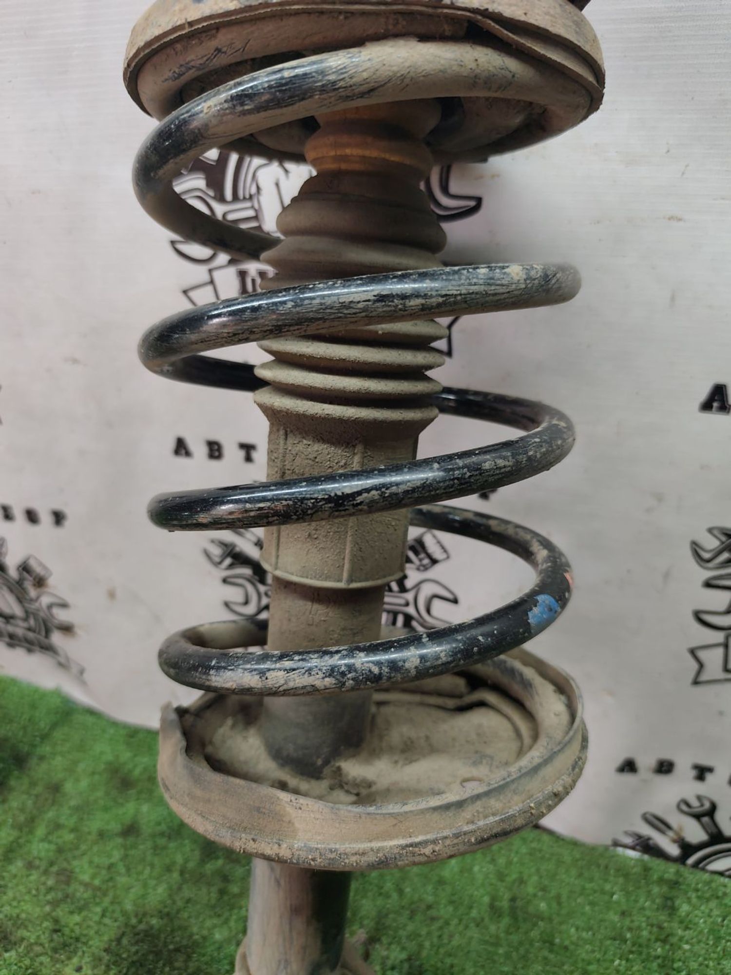 https://ycs.partsauto.market/partsauto-images/thmbs/userImages/cca1856e256b5441544f9aba03b424a6/part/20af2a39-6837-4677-8795-4b3daddcd358_1779260853144.jpg
