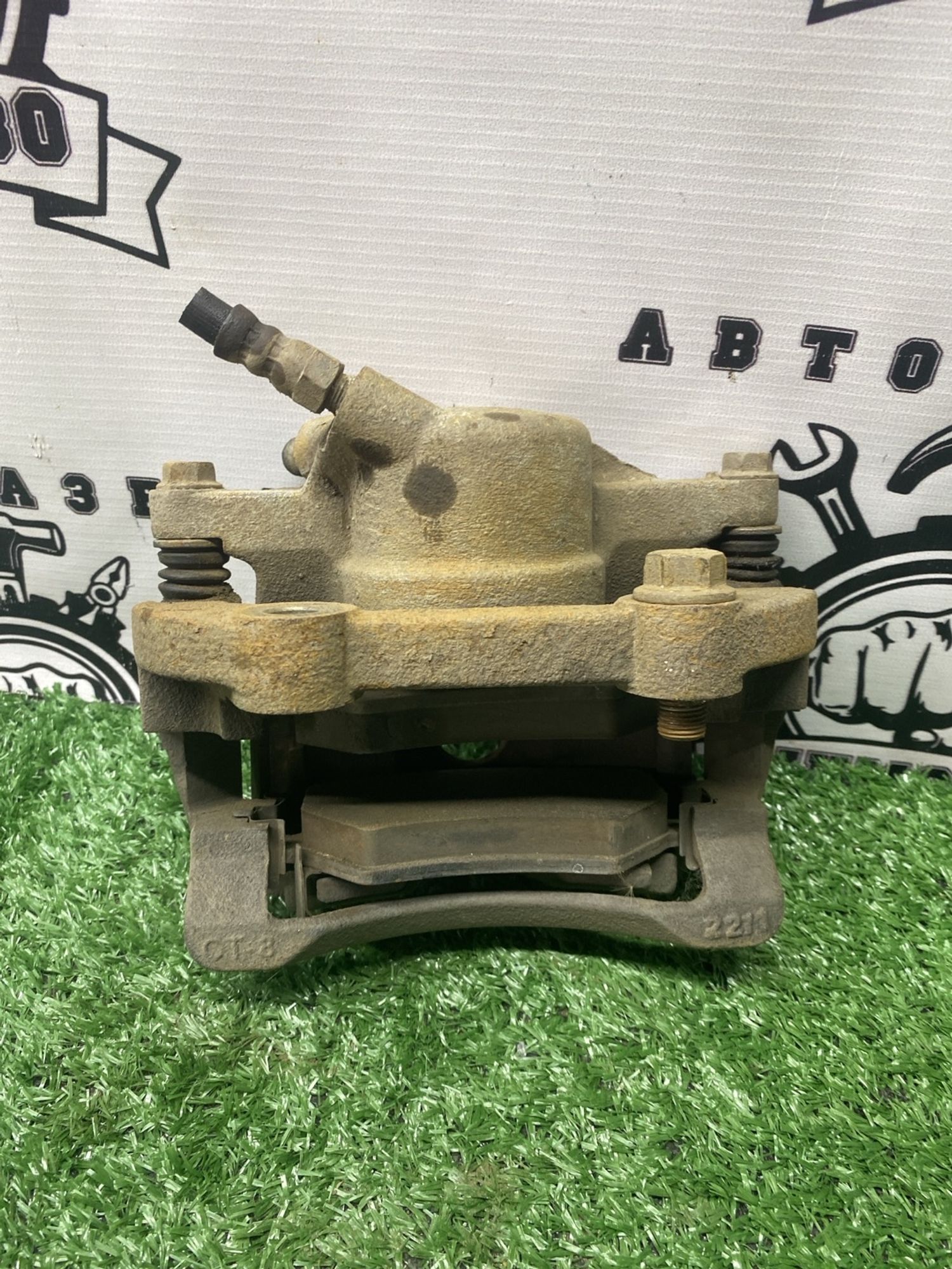 https://ycs.partsauto.market/partsauto-images/thmbs/userImages/cca1856e256b5441544f9aba03b424a6/part/2169f6e0-fad5-4756-bb09-9945dbe168e3_1780901859523.jpg