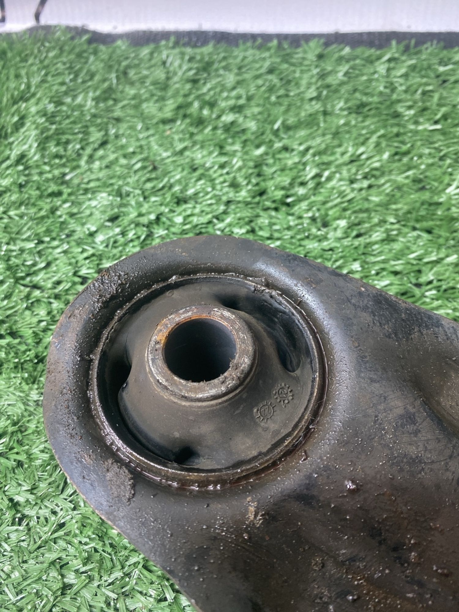 https://ycs.partsauto.market/partsauto-images/thmbs/userImages/cca1856e256b5441544f9aba03b424a6/part/216f3e75-ccb0-45f7-89f7-4912f66adfd6_1781074970587.jpg