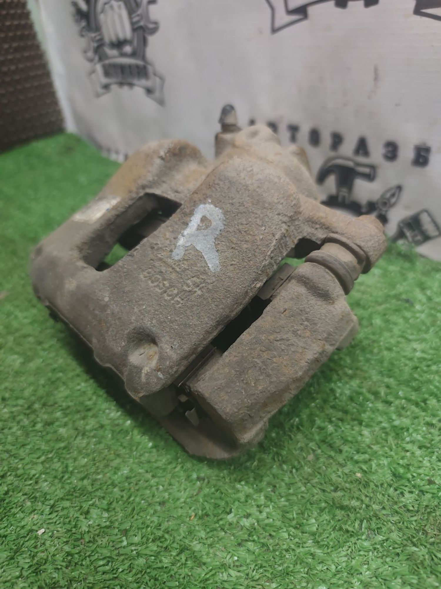 https://ycs.partsauto.market/partsauto-images/thmbs/userImages/cca1856e256b5441544f9aba03b424a6/part/21e0d94e-580b-47eb-993d-19c778cc23f0_1777784713892.jpg