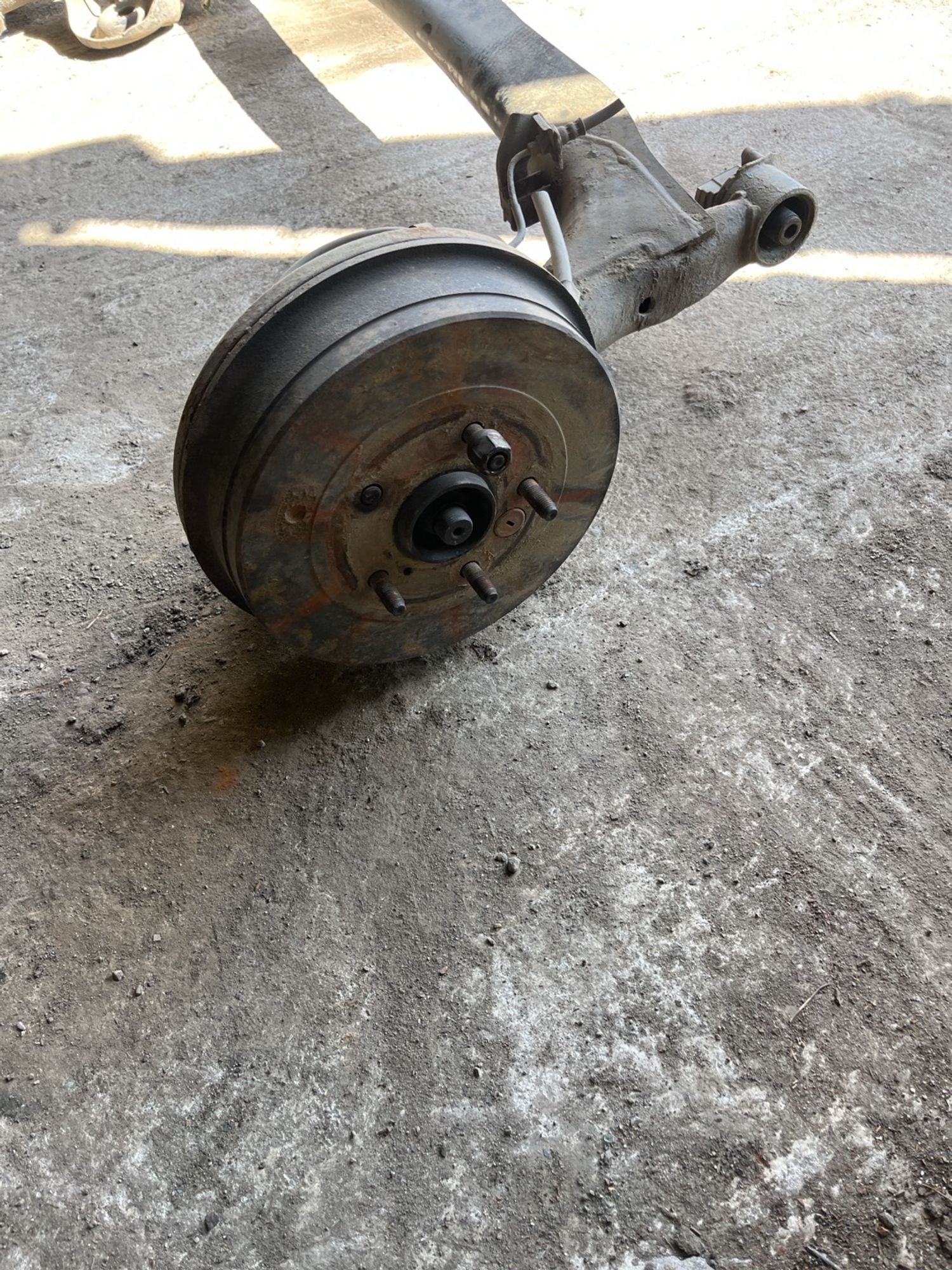 https://ycs.partsauto.market/partsauto-images/thmbs/userImages/cca1856e256b5441544f9aba03b424a6/part/22ad96a3-a351-48f6-985c-73c118dd62a8_1776236267269.jpg