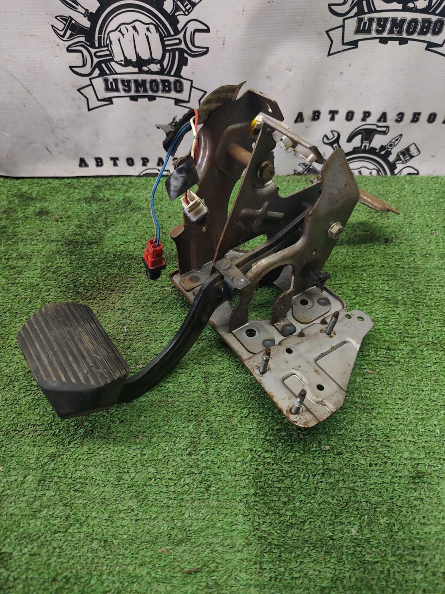 https://ycs.partsauto.market/partsauto-images/thmbs/userImages/cca1856e256b5441544f9aba03b424a6/part/23410454-1034-4526-8d35-eebff0b6d0ee_1778045501824.jpg