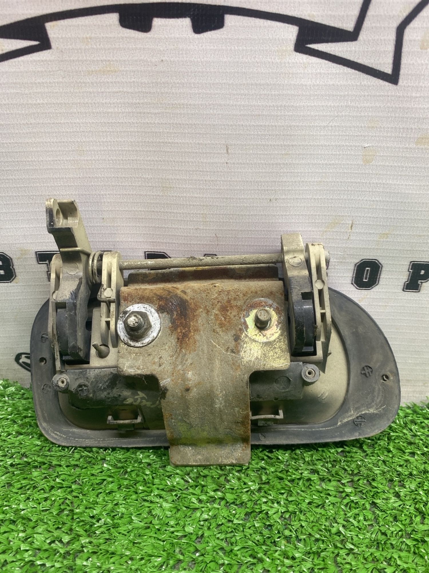 https://ycs.partsauto.market/partsauto-images/thmbs/userImages/cca1856e256b5441544f9aba03b424a6/part/234f42d3-c958-4fc9-83e1-cb5f2095662d_1780465818996.jpg