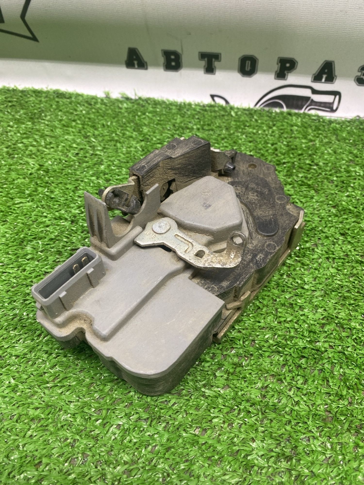 https://ycs.partsauto.market/partsauto-images/thmbs/userImages/cca1856e256b5441544f9aba03b424a6/part/23804f02-311a-4ec8-83c6-86d8d07721d2_1782988933645.jpg