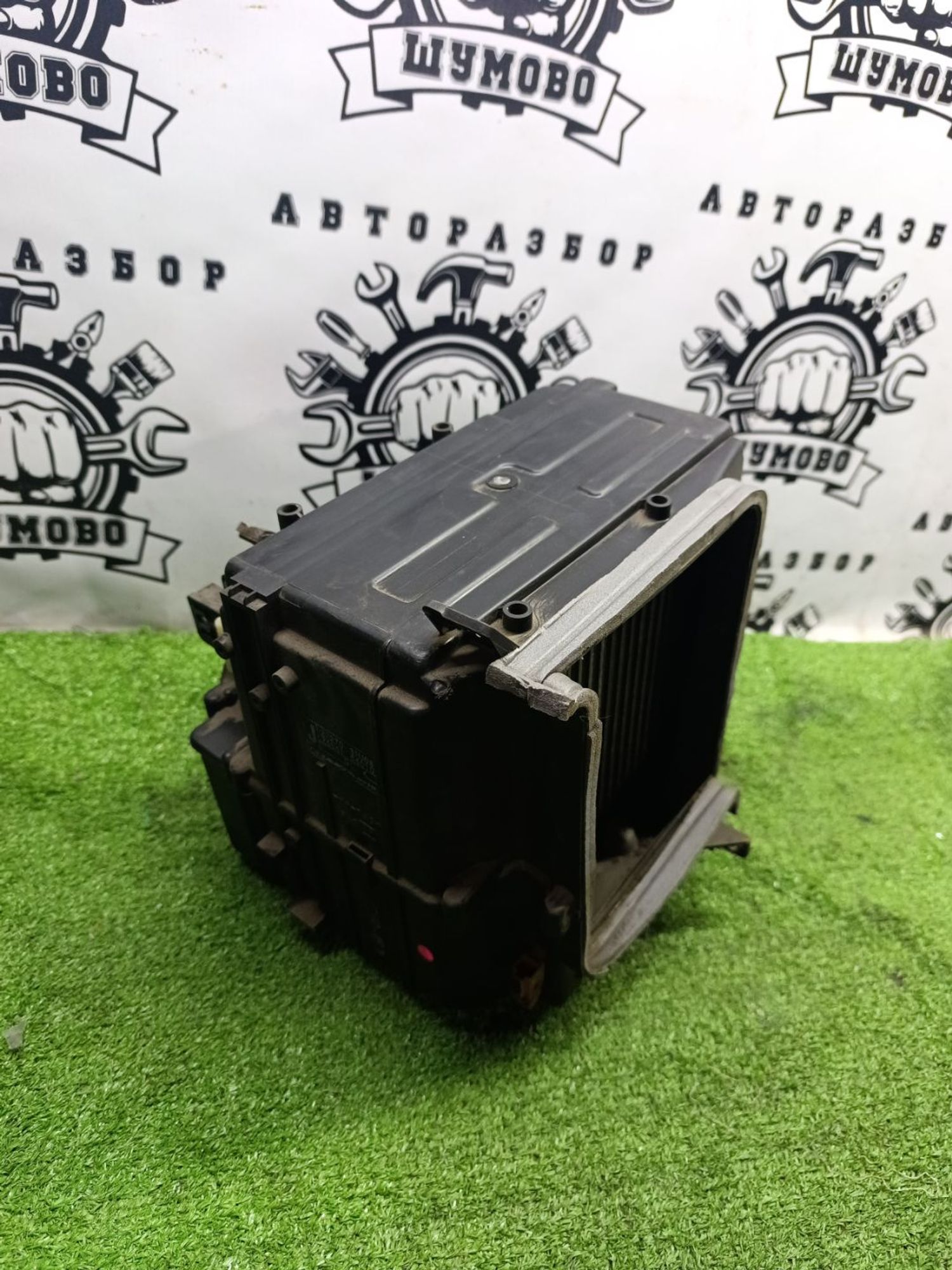https://ycs.partsauto.market/partsauto-images/thmbs/userImages/cca1856e256b5441544f9aba03b424a6/part/23f36d5a-8a13-4687-b718-d6cecaff307b_1789470378524.jpg