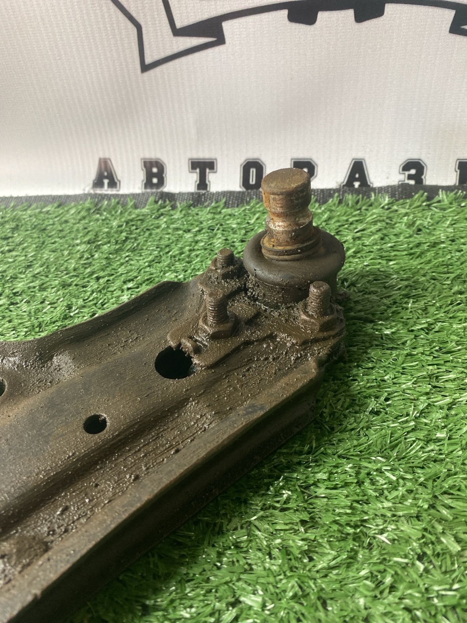 https://ycs.partsauto.market/partsauto-images/thmbs/userImages/cca1856e256b5441544f9aba03b424a6/part/240f8733-d46d-4ea7-9470-580dc5aed375_1781074971964.jpg