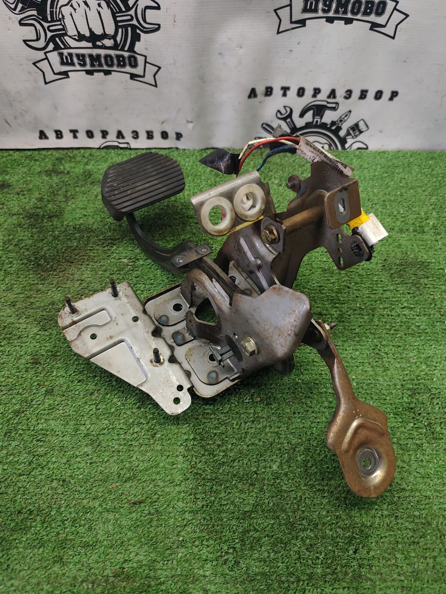 https://ycs.partsauto.market/partsauto-images/thmbs/userImages/cca1856e256b5441544f9aba03b424a6/part/2422e6d6-799b-4369-8a17-21c25fa85f25_1778045506272.jpg