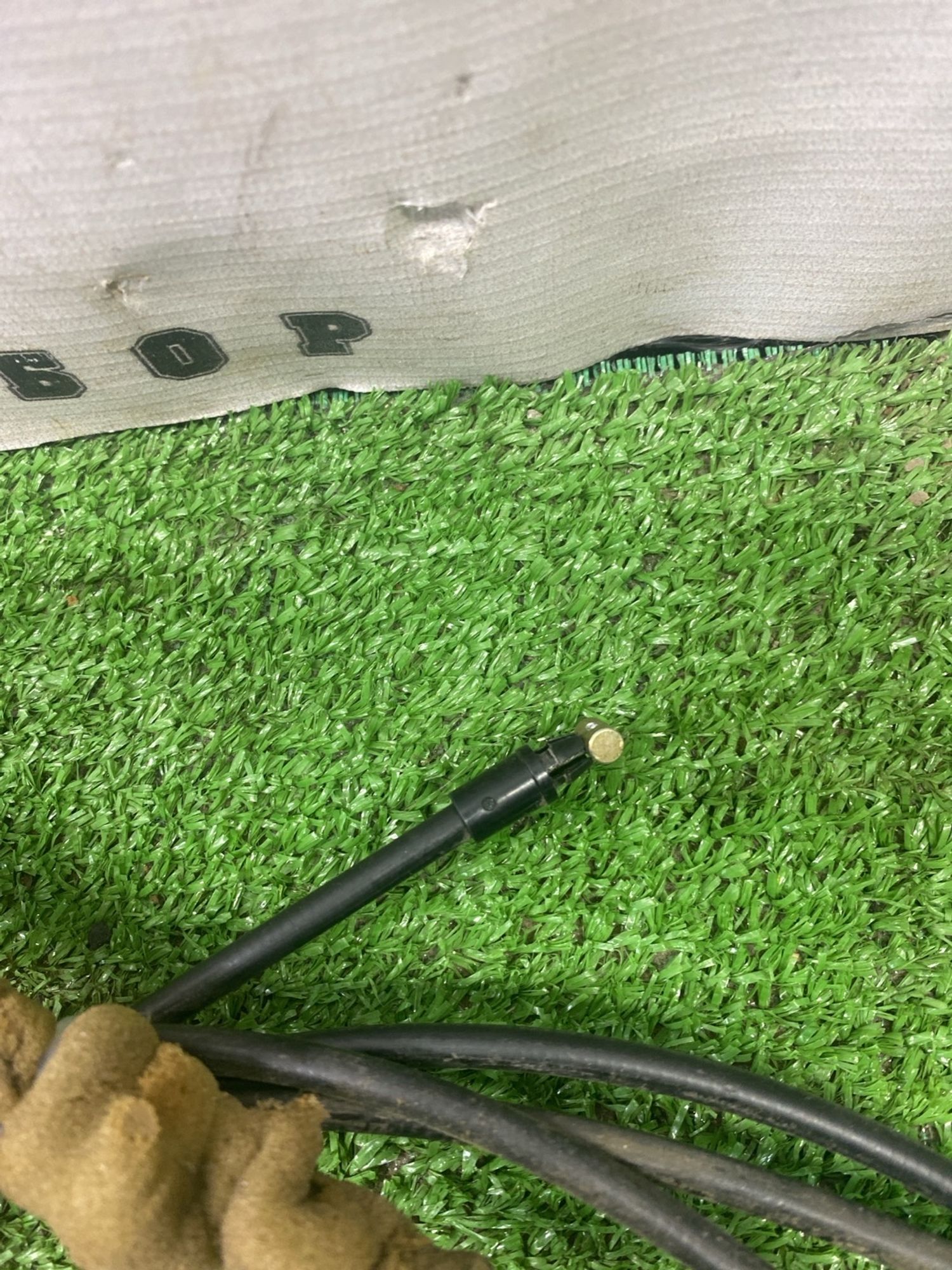 https://ycs.partsauto.market/partsauto-images/thmbs/userImages/cca1856e256b5441544f9aba03b424a6/part/2455d8de-f543-426b-ac2d-82c89fb2df97_1777280556447.jpg