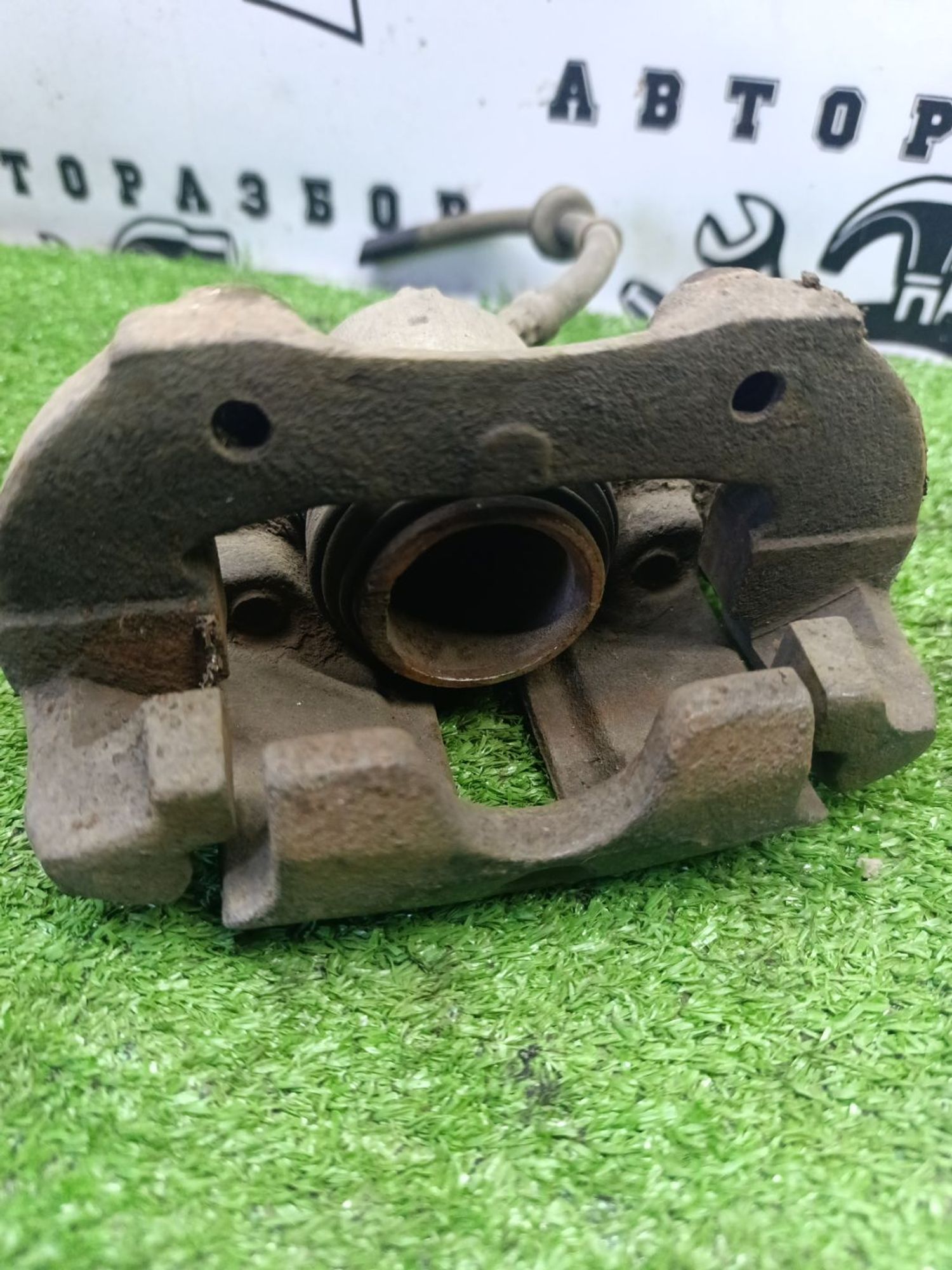 https://ycs.partsauto.market/partsauto-images/thmbs/userImages/cca1856e256b5441544f9aba03b424a6/part/247d8d68-ec7c-4895-af45-573150197df9_1787049590129.jpg