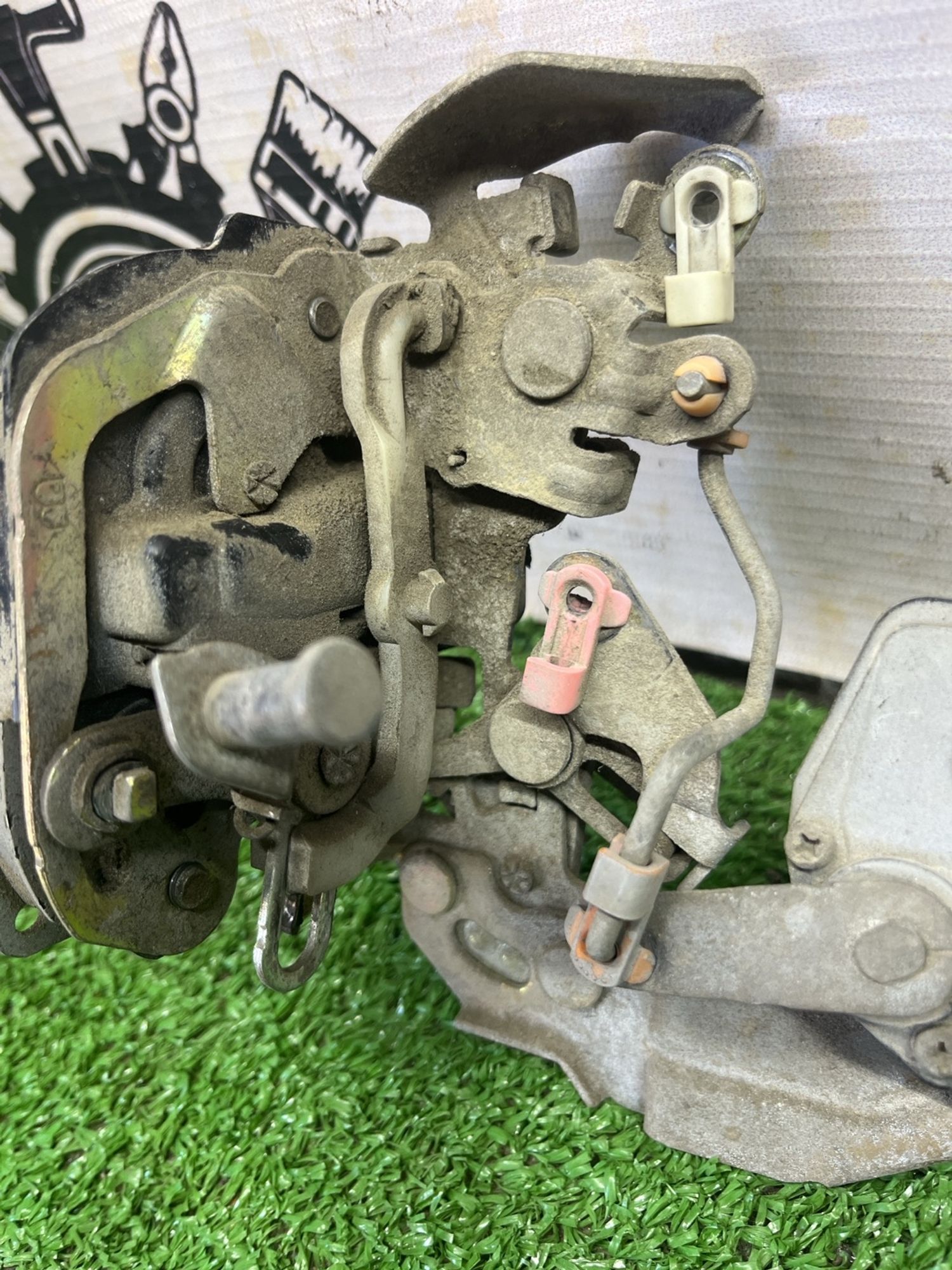 https://ycs.partsauto.market/partsauto-images/thmbs/userImages/cca1856e256b5441544f9aba03b424a6/part/26420916-b7c0-4d35-87df-23d7dc4fa2bc_1774344627905.jpg