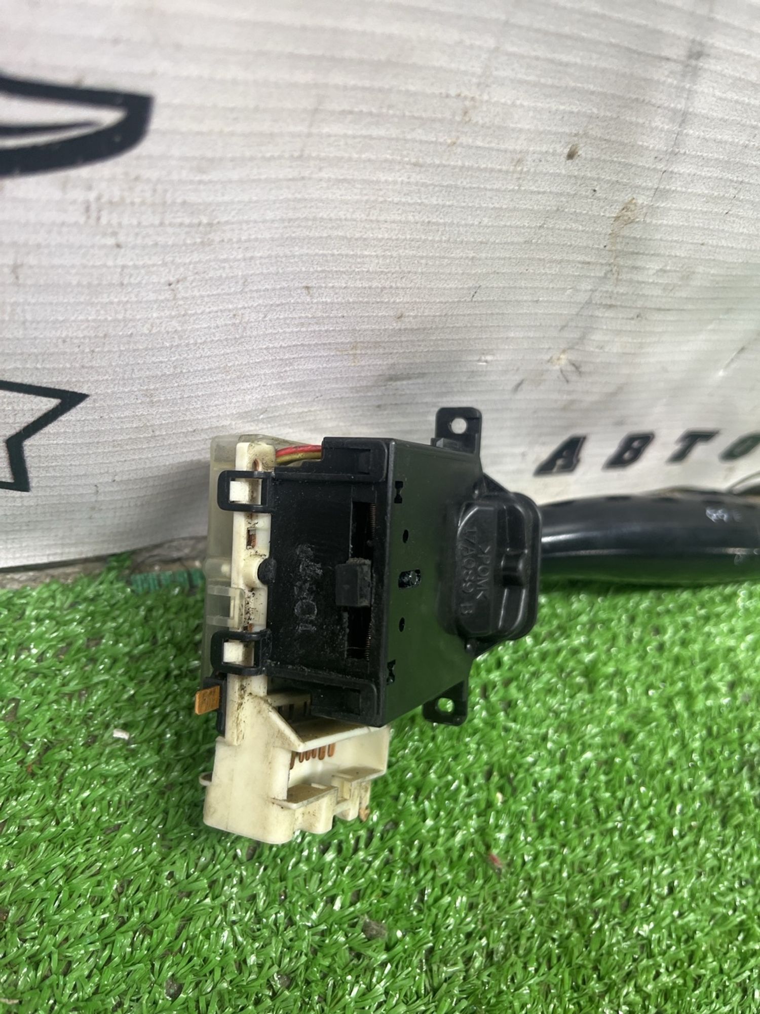 https://ycs.partsauto.market/partsauto-images/thmbs/userImages/cca1856e256b5441544f9aba03b424a6/part/266c91a7-2888-45af-a0ed-99a912718178_1775036163166.jpg
