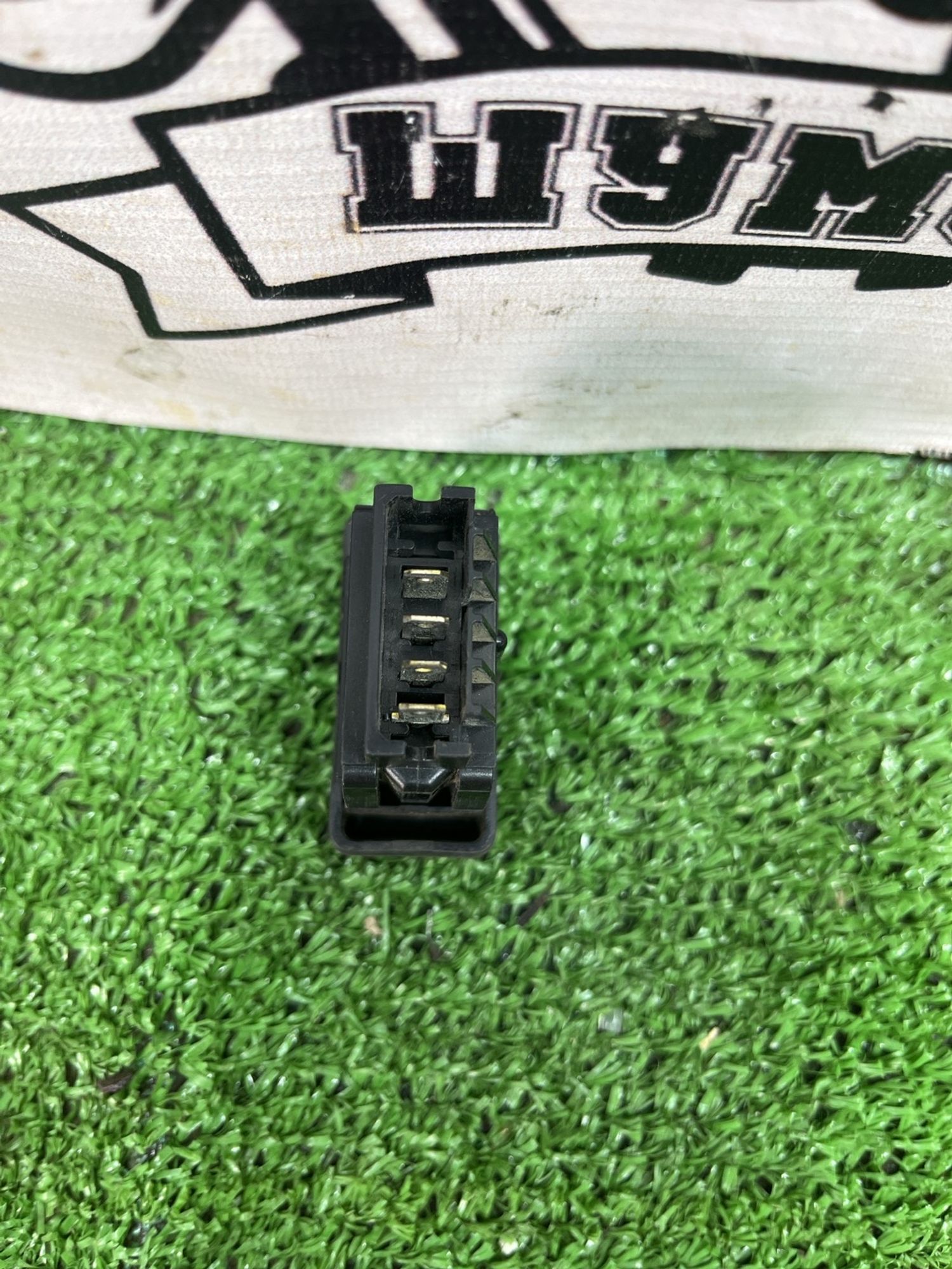 https://ycs.partsauto.market/partsauto-images/thmbs/userImages/cca1856e256b5441544f9aba03b424a6/part/2680d5cd-ebc1-4968-890c-f6a692b03446_1774854790684.jpg
